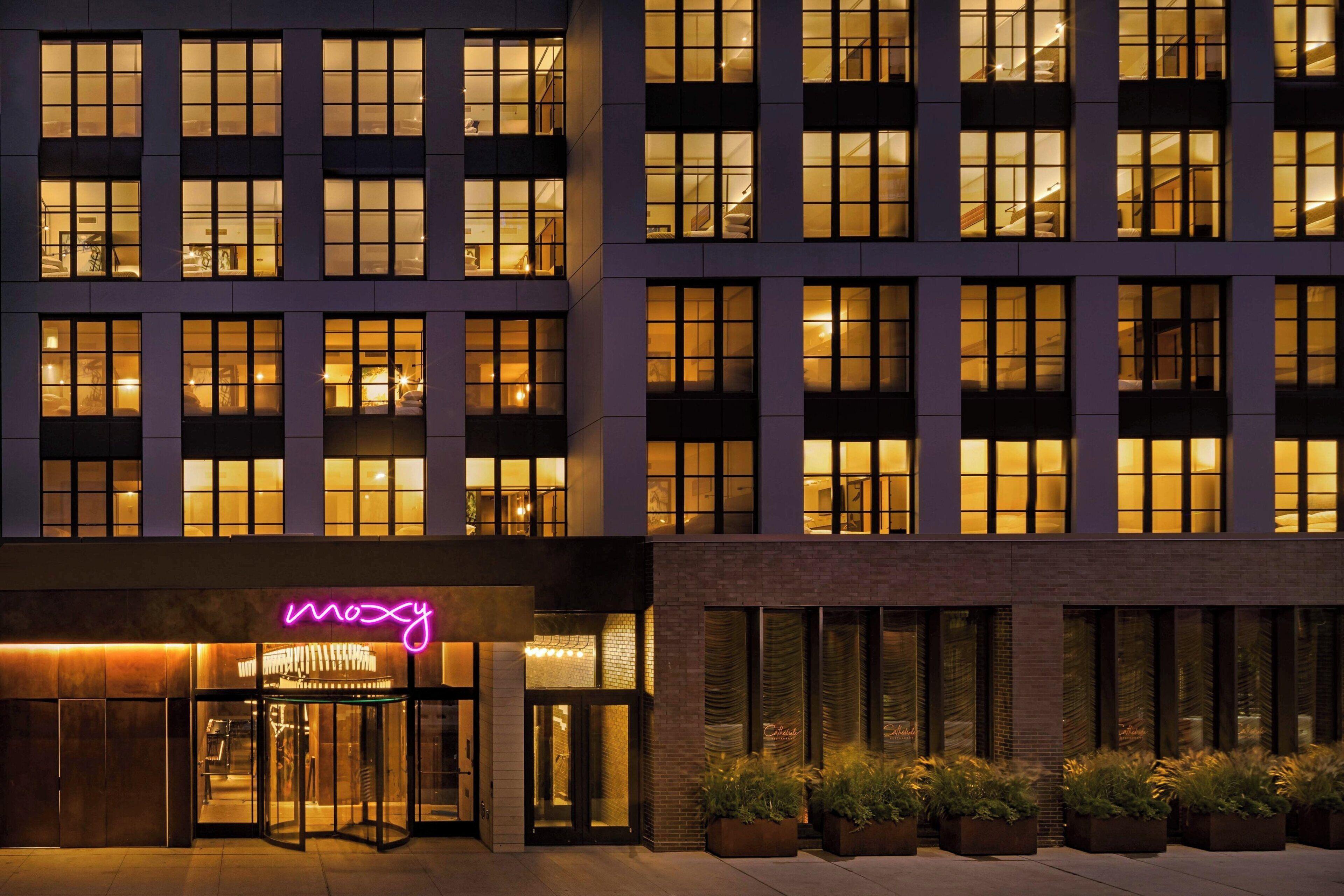 Moxy Nyc East Village Hotel New York