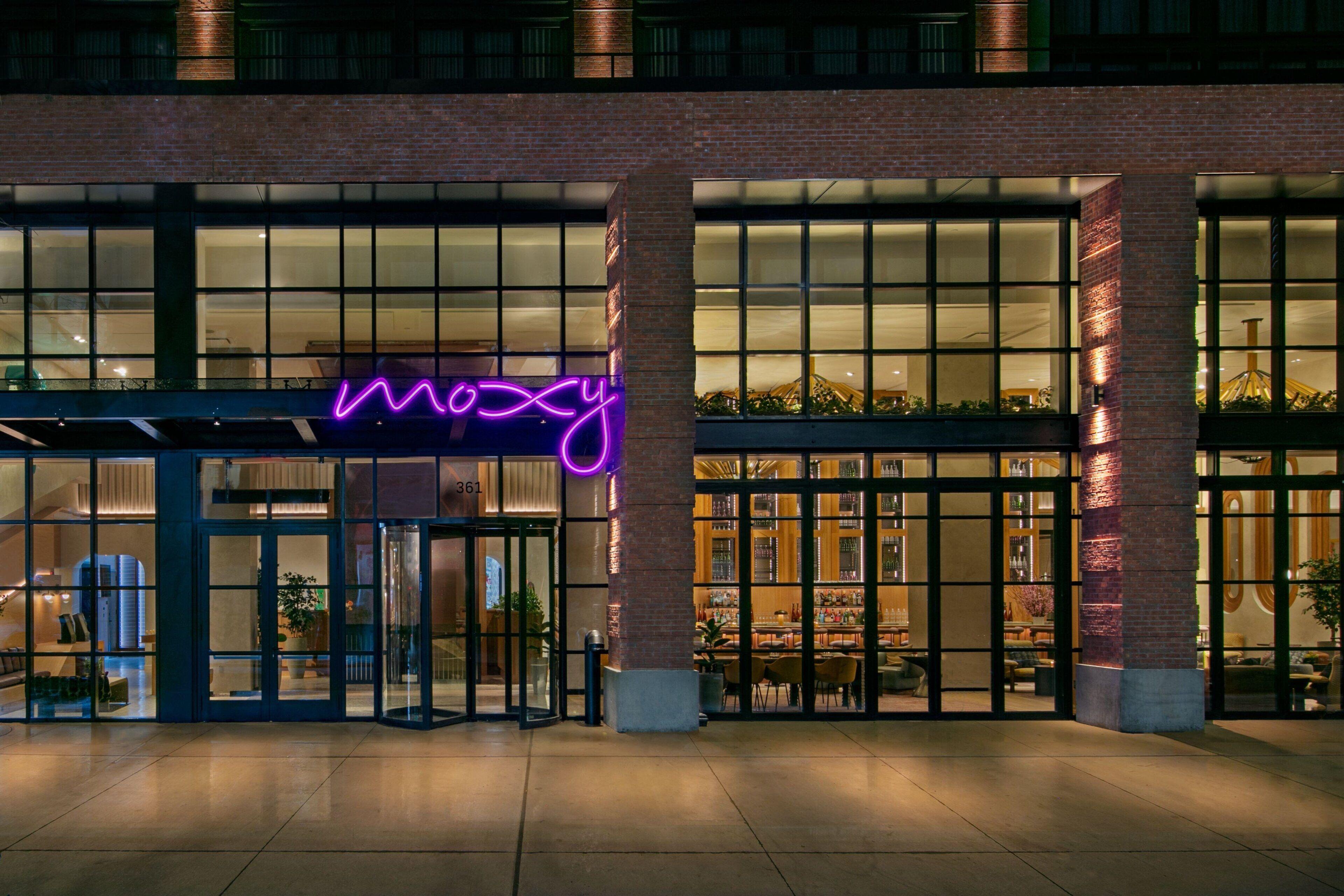 Moxy Brooklyn Williamsburg 4*