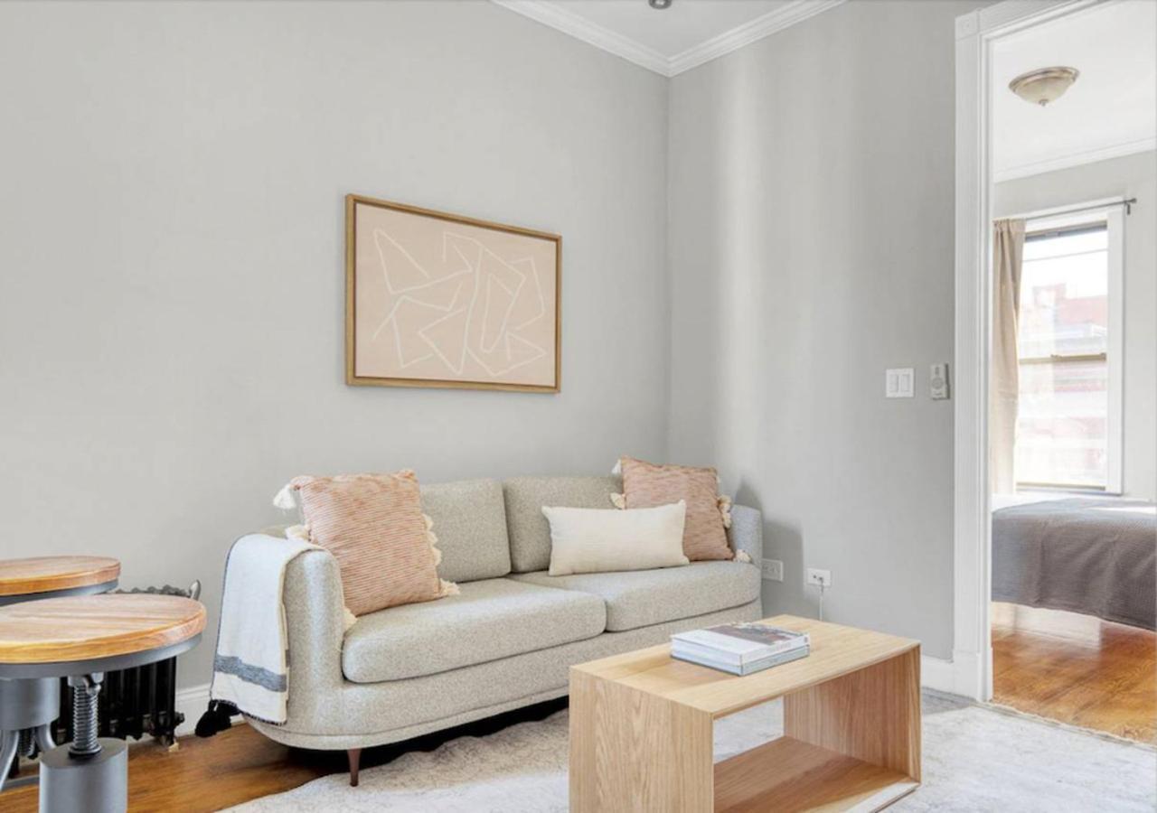 Midtown West Furnished 3br Apartment New York