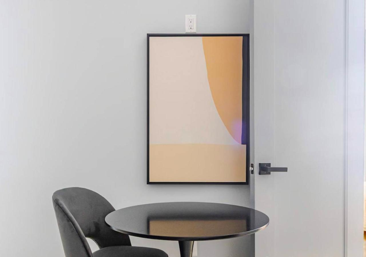 Apartment Midtown West 2 Bedroom Furnished