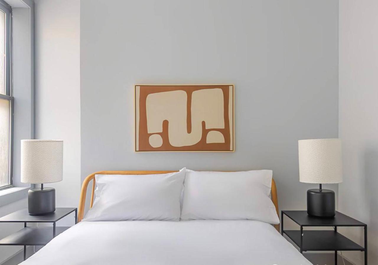 Apartment Midtown West 2 Bedroom Furnished