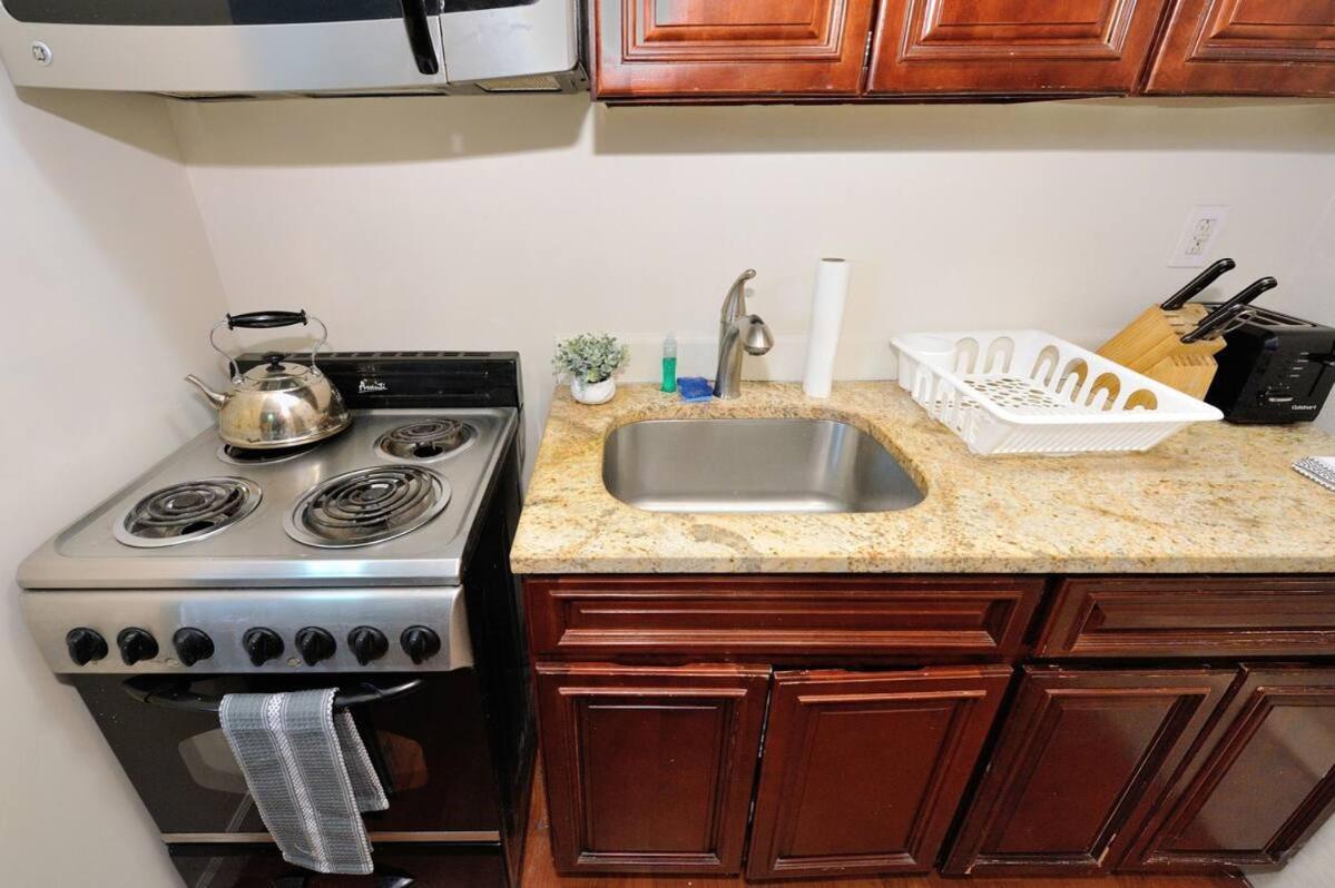 Four Bedroom Prime Furnished Apartment New York