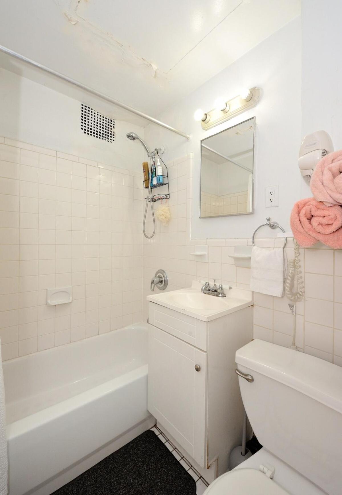 Prime Location Murray Hill! Grand Station! Apartment *