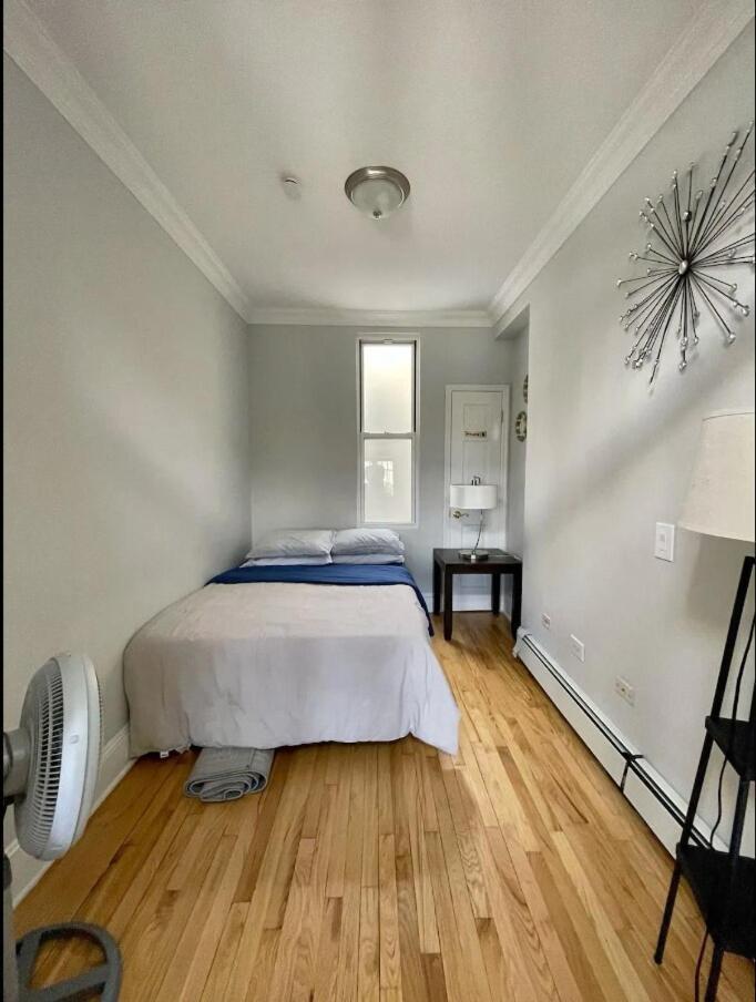 Outdoor Space Washer Dryer Dishwasher 3beds Apt, June To Aug 90 Days Required *