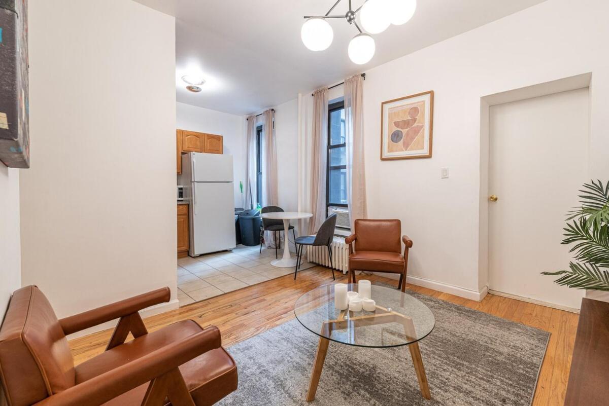 5 Bedroom 2 Bath I Full Floor I Midtown
