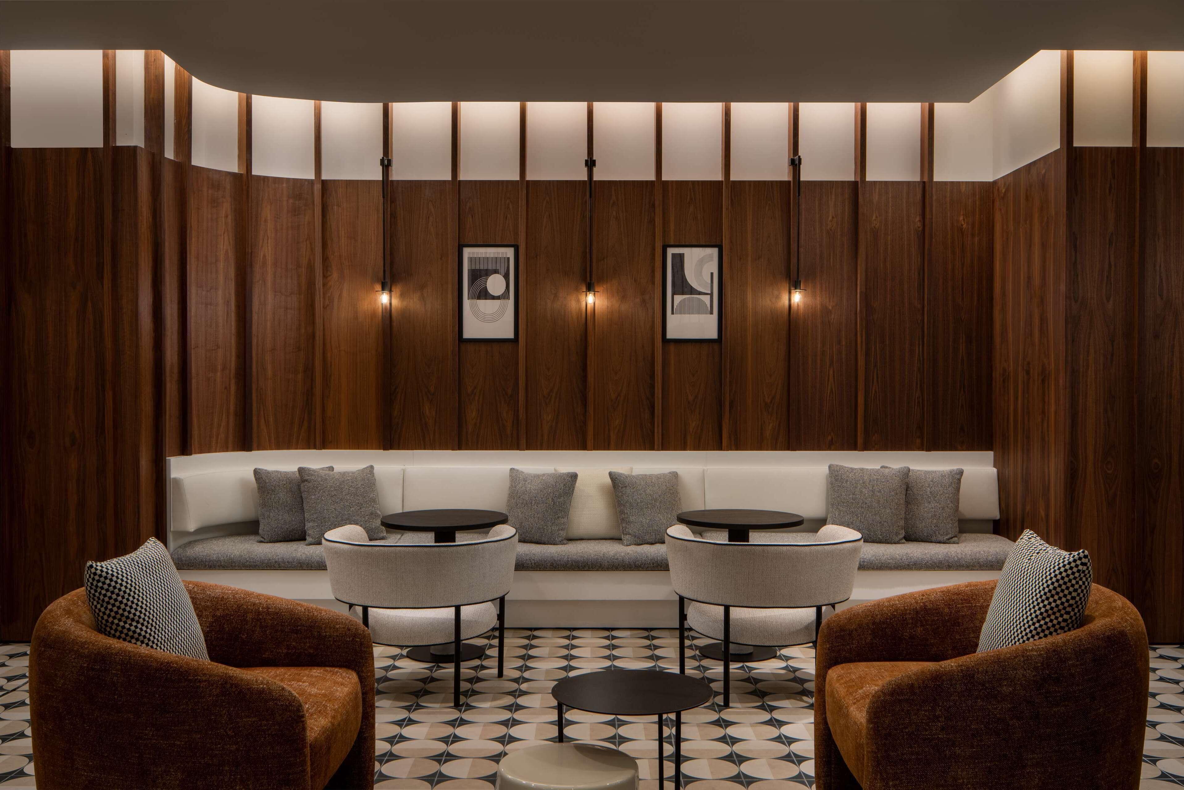 Motto By Hilton Times Square 3*