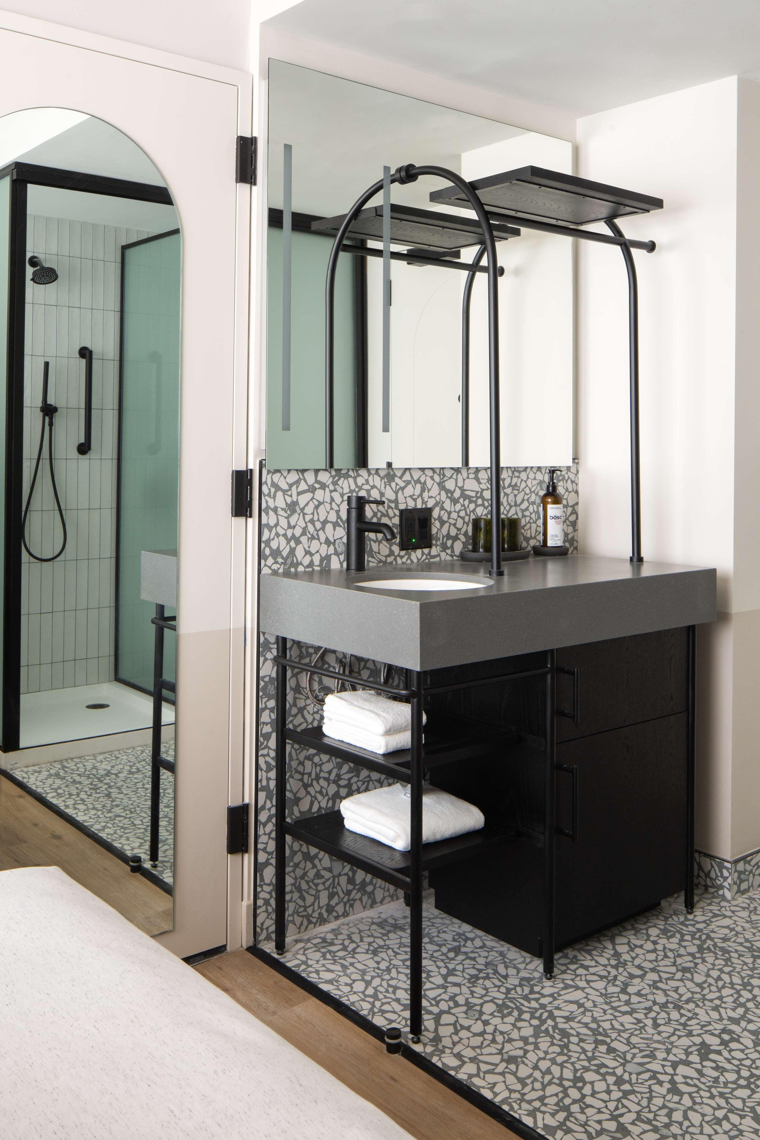 Motto By Hilton Times Square 3*