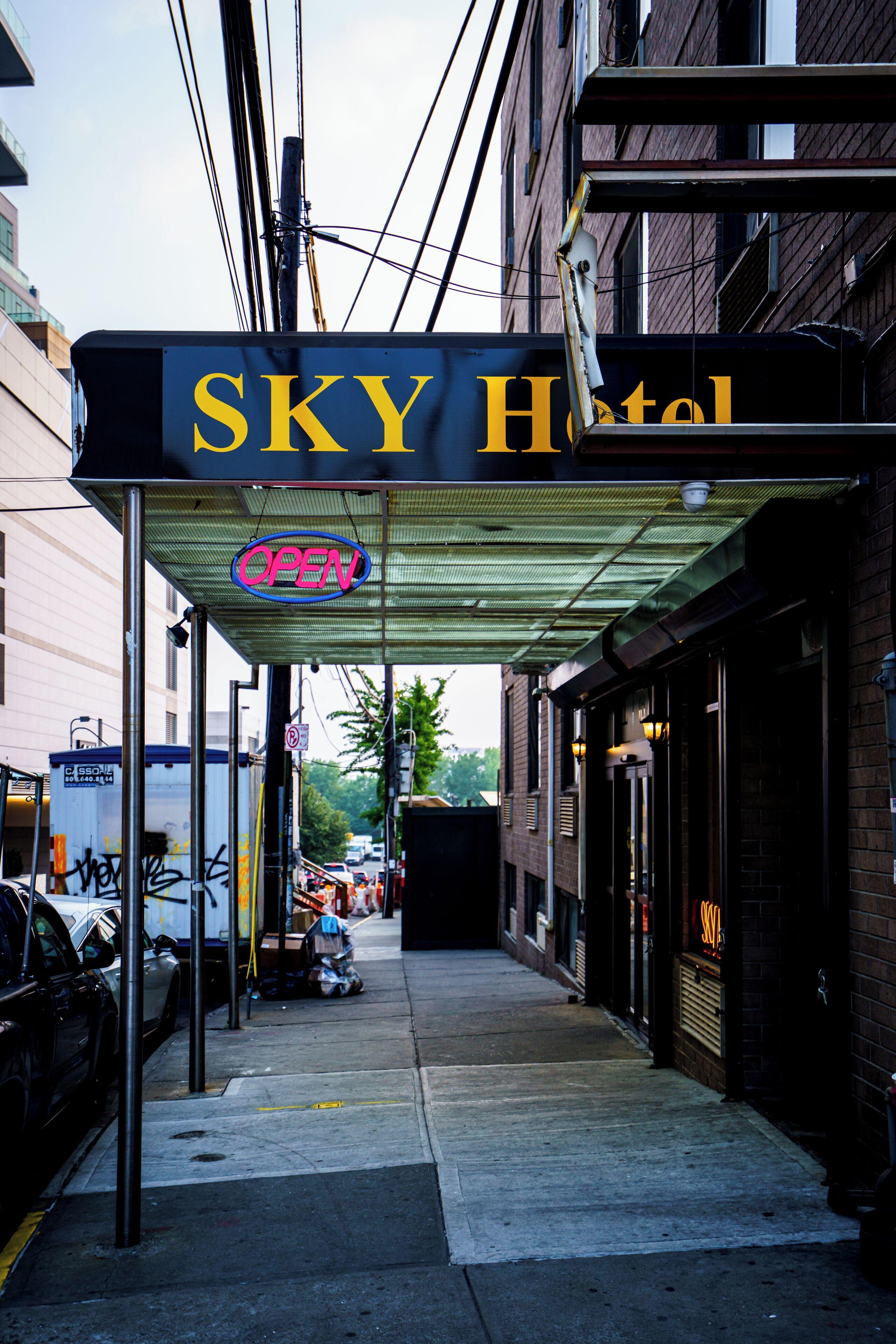 Sky Flushing/laguardia Airport Hotel 4*