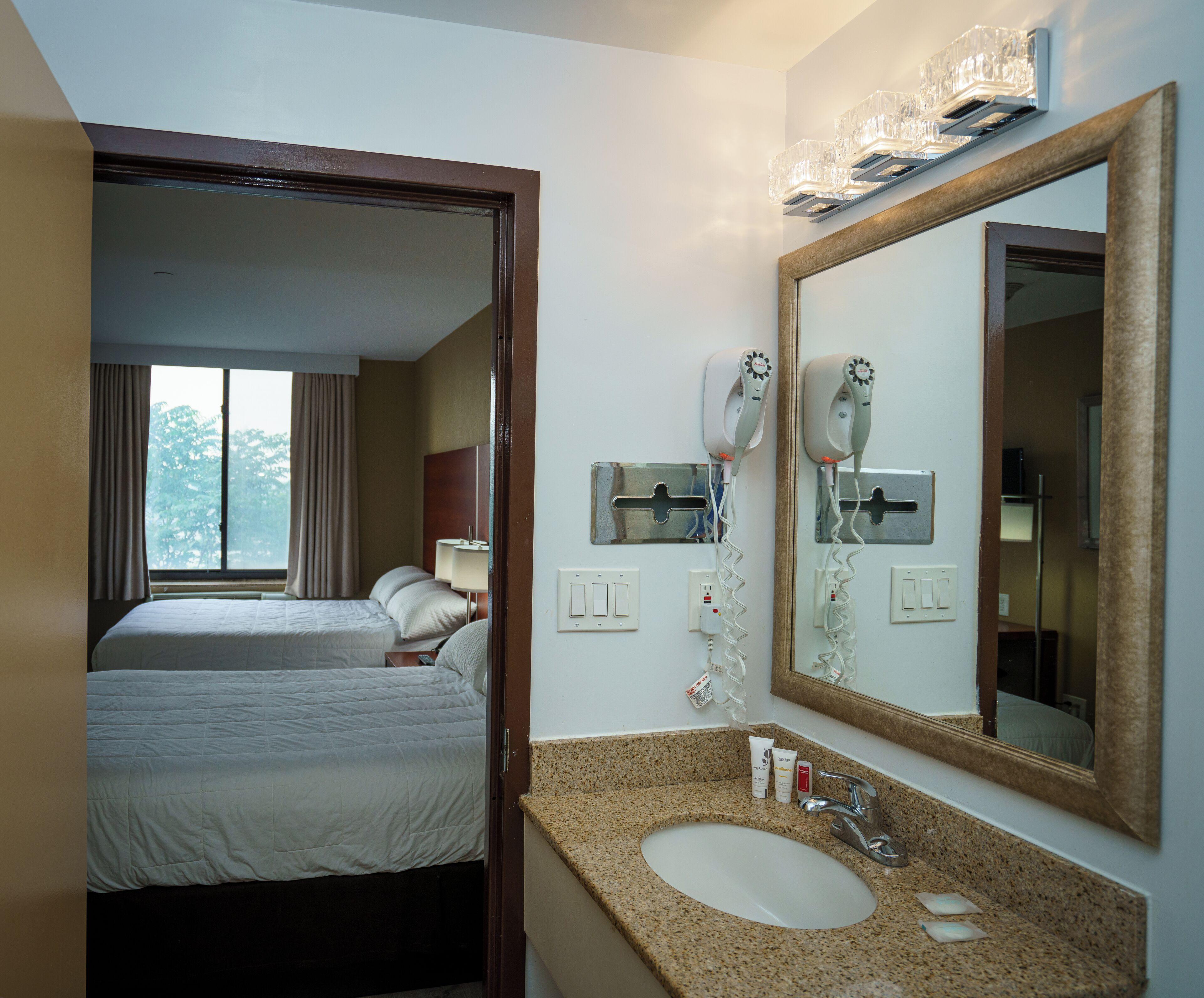 Sky Flushing/laguardia Airport Hotel