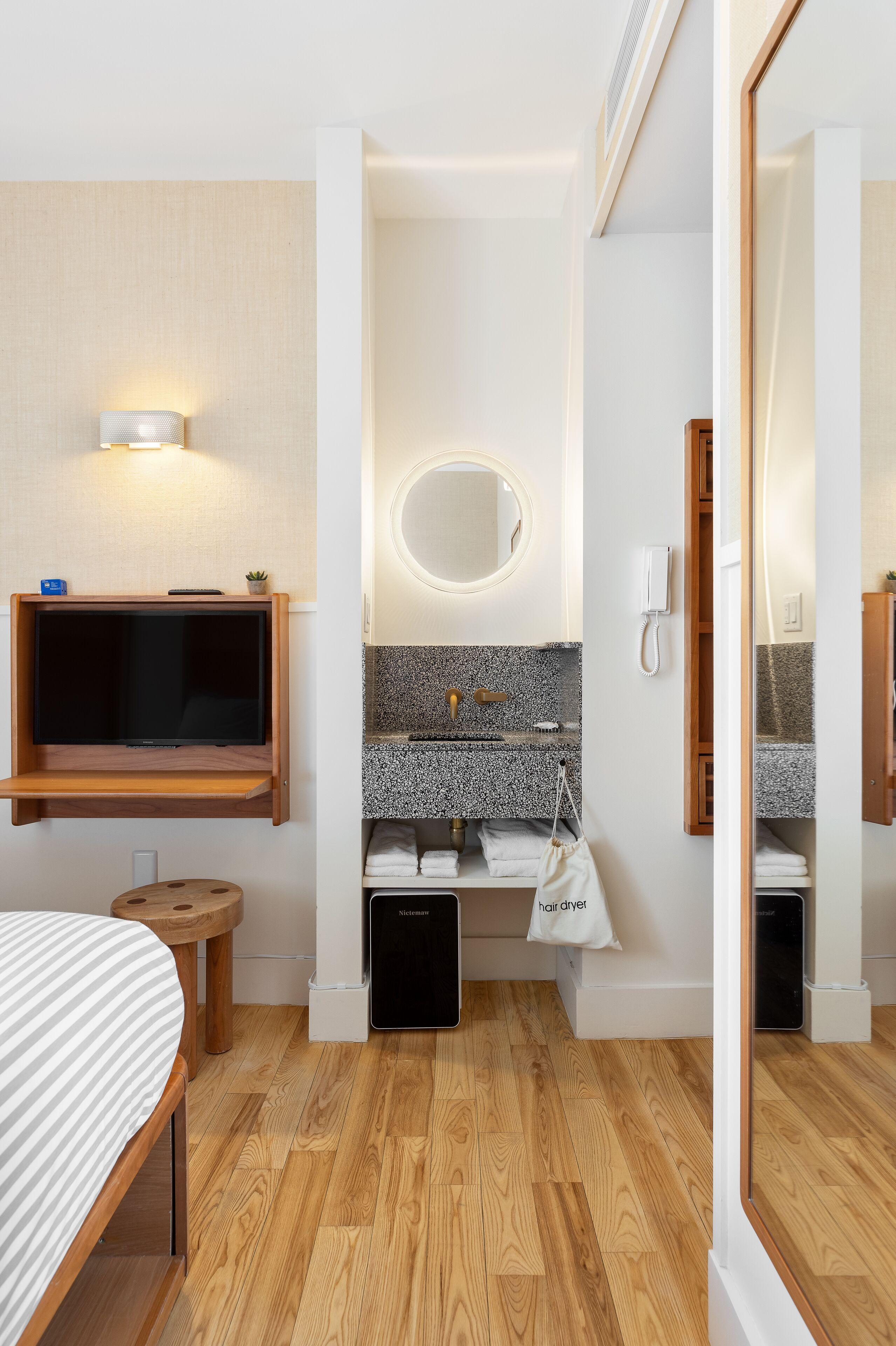 Hotel Untitled At 3 Freeman Alley