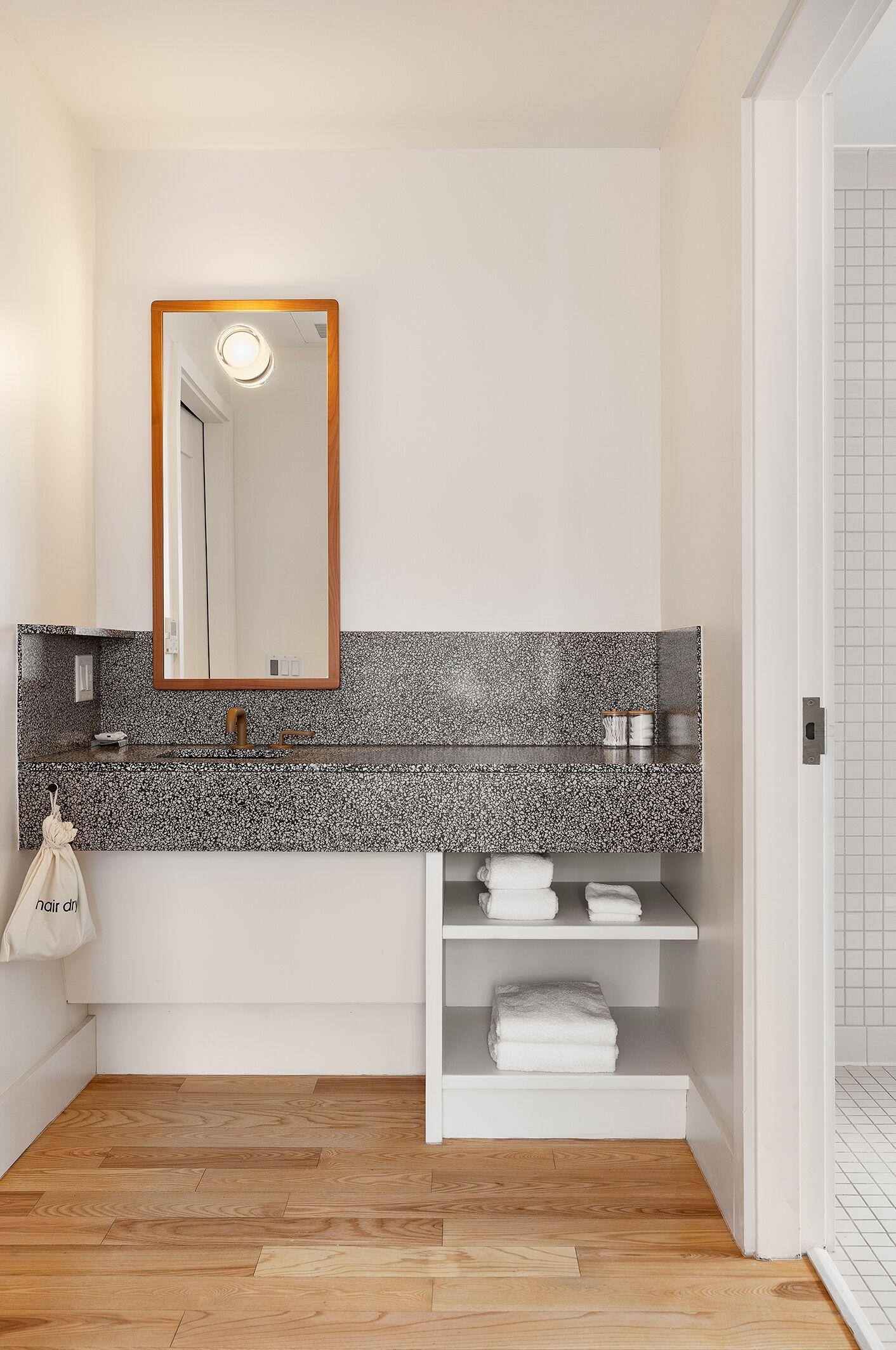 Untitled At 3 Freeman Alley