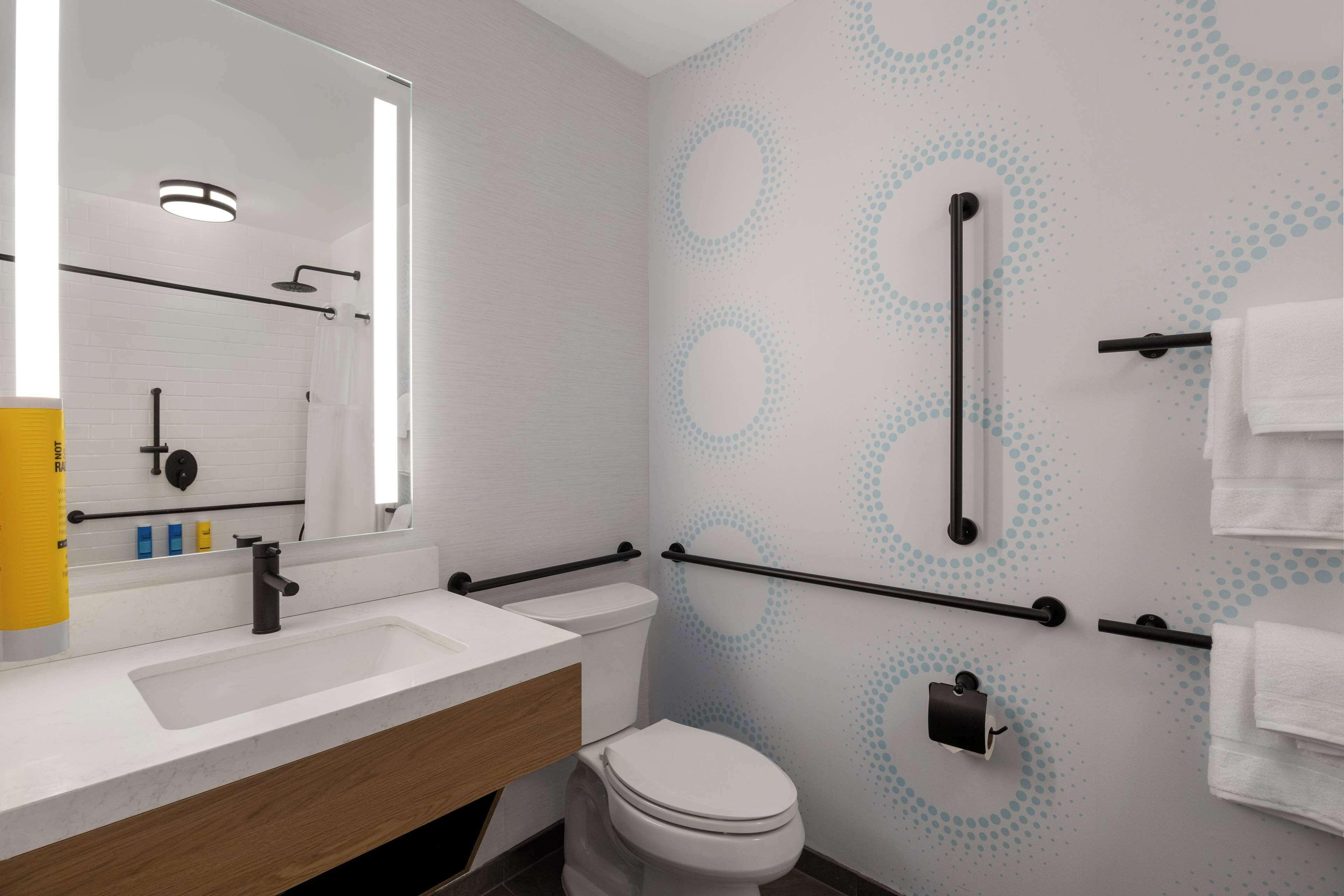 Hotel Tru By Hilton Brooklyn