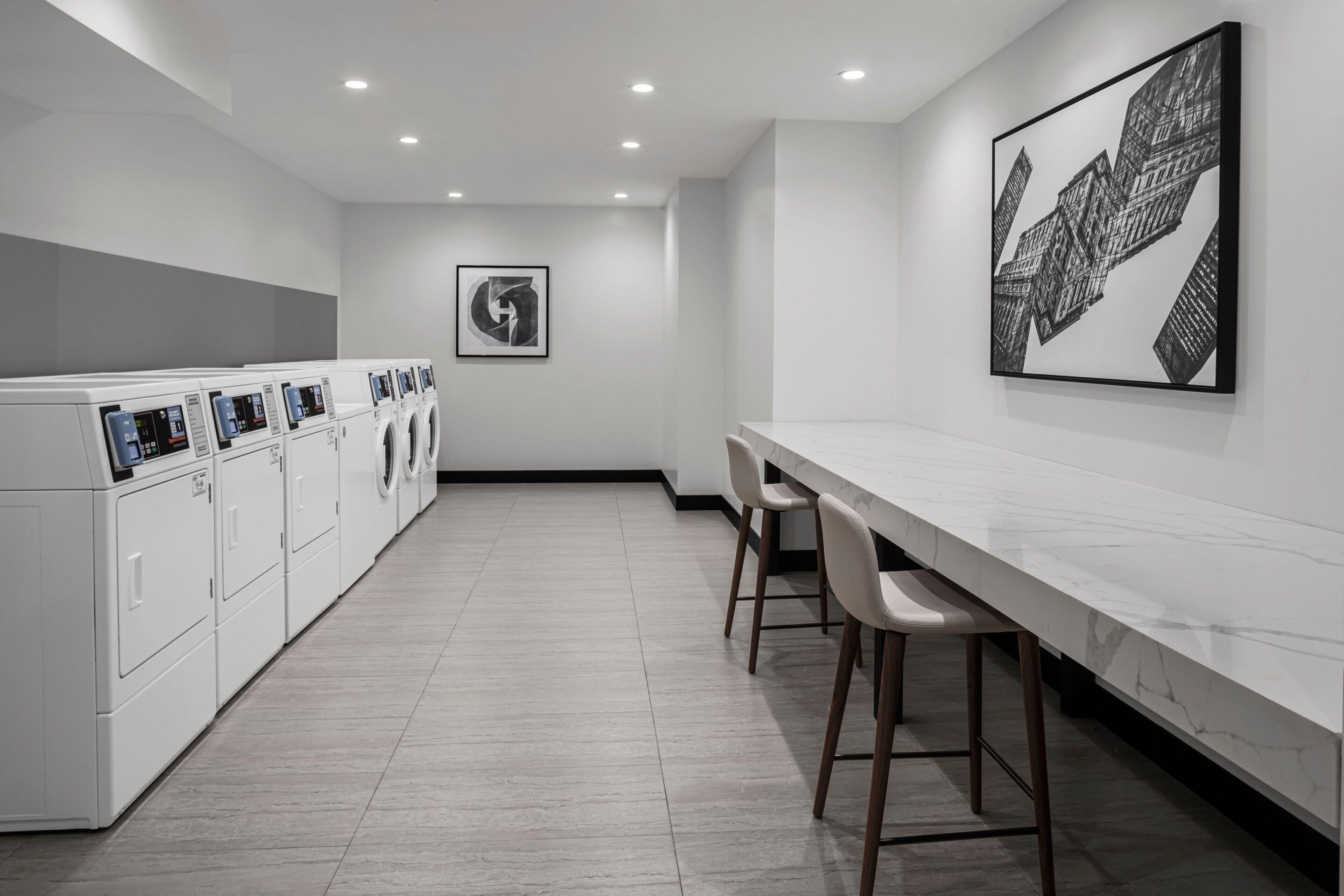 Four Points By Sheraton Flushing