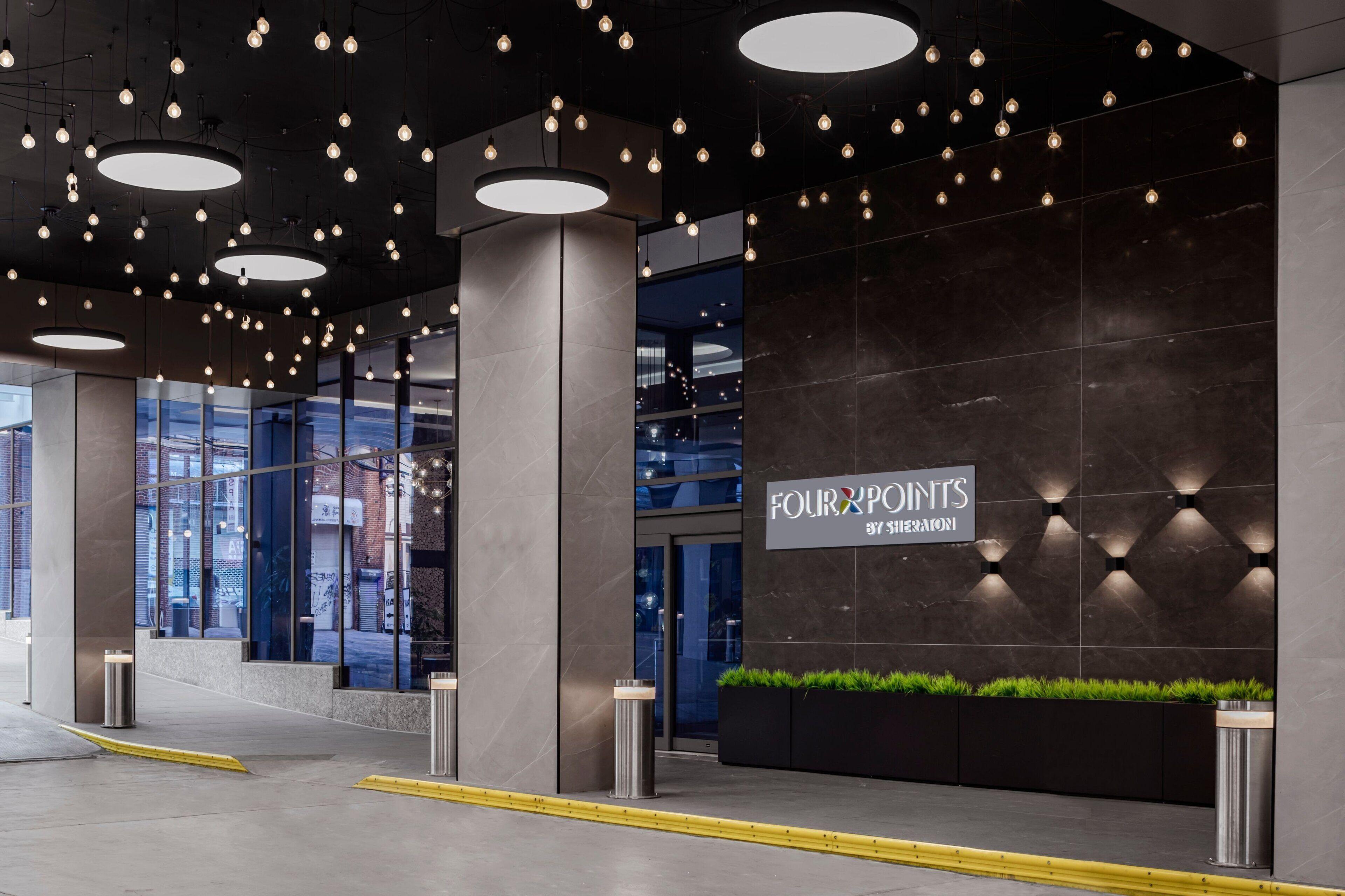 Hotel Four Points By Sheraton Flushing 4*