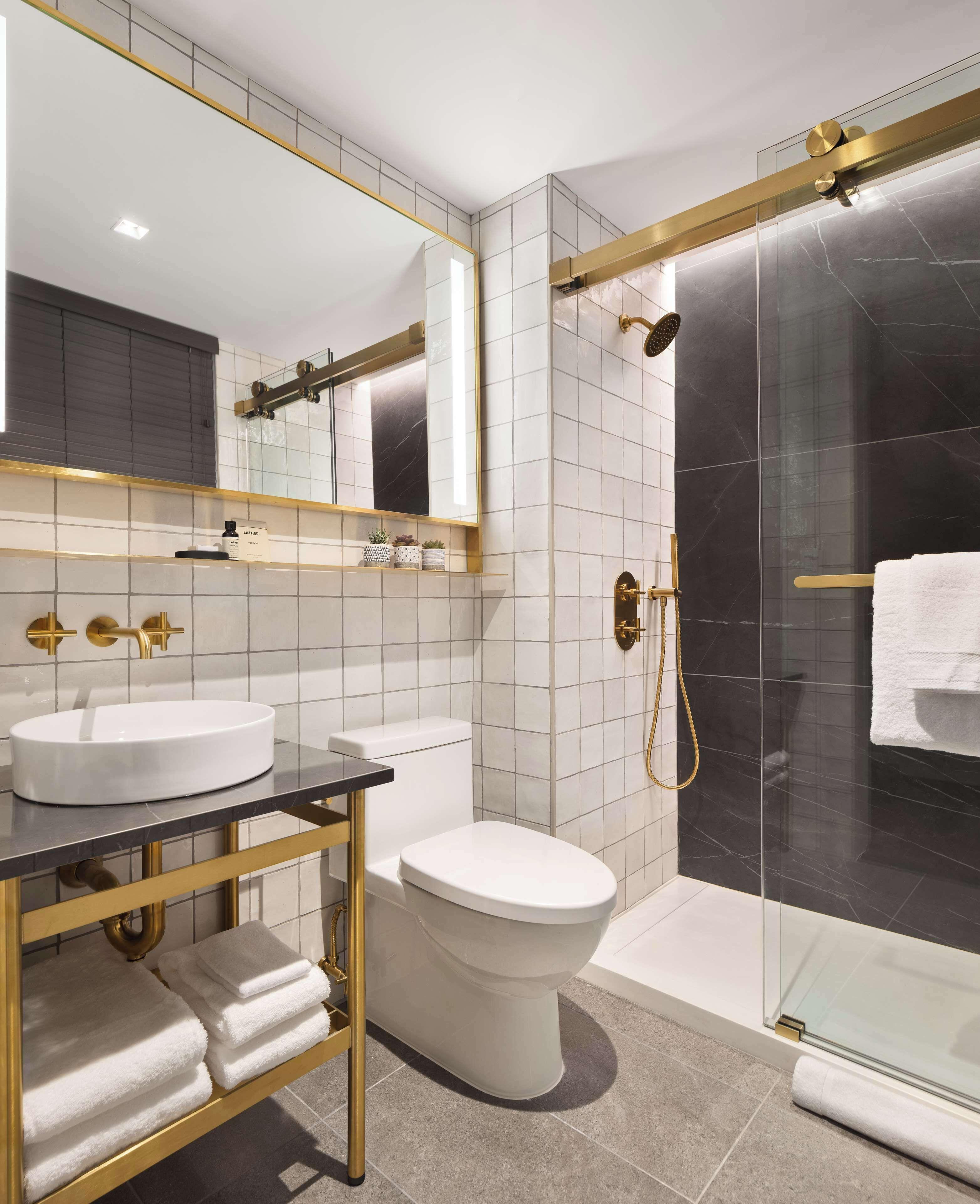 Hotel Grayson 4*