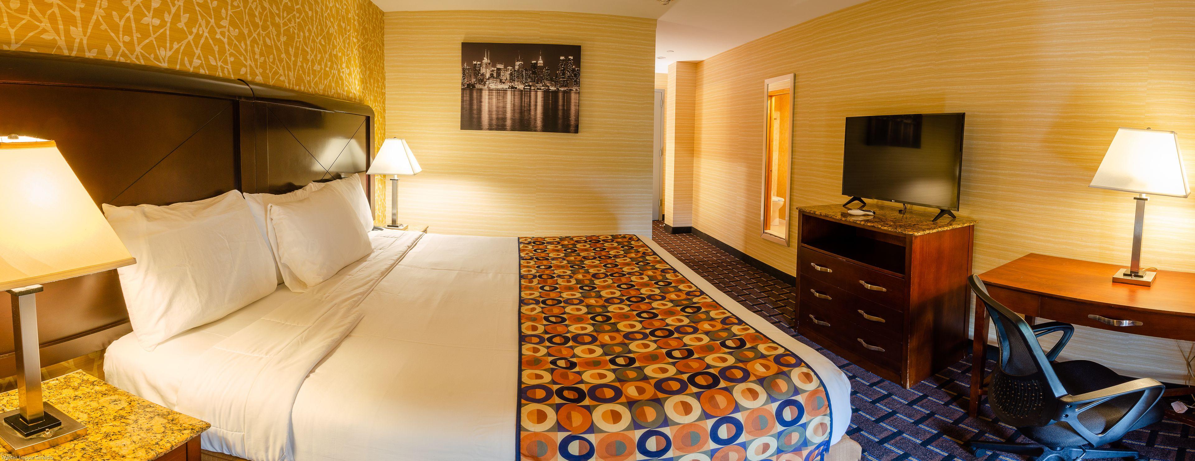 Elmhurst 3* New York