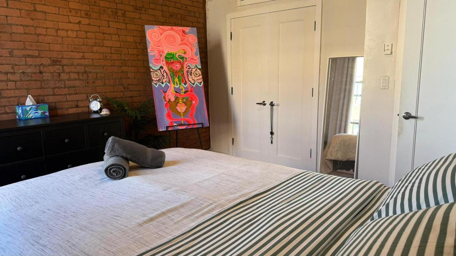 Homestay In Williamburg In A 2bedrooms *