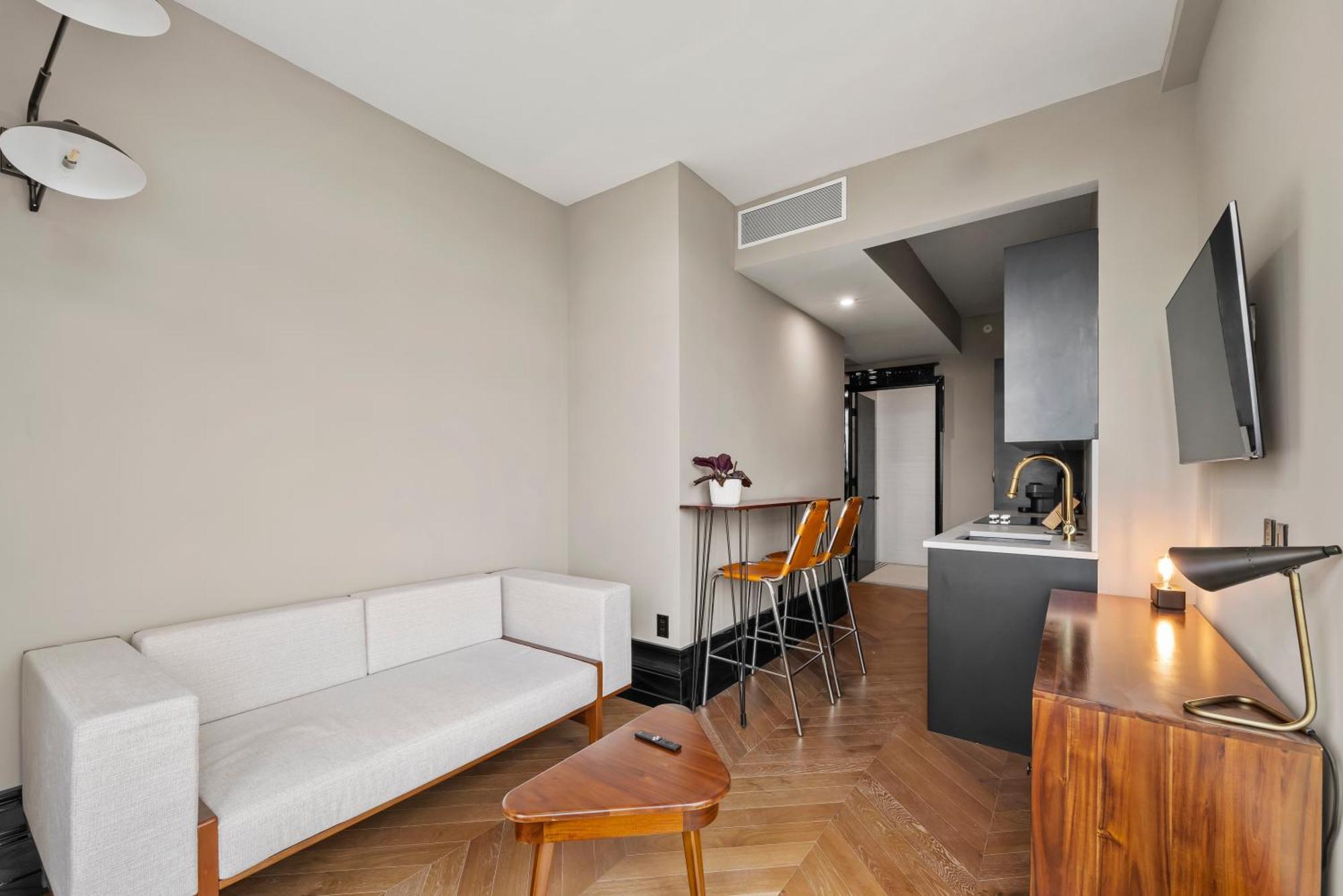 Holiday home Freeman 903 By Rove Travel - 1br With Shared Amenities *