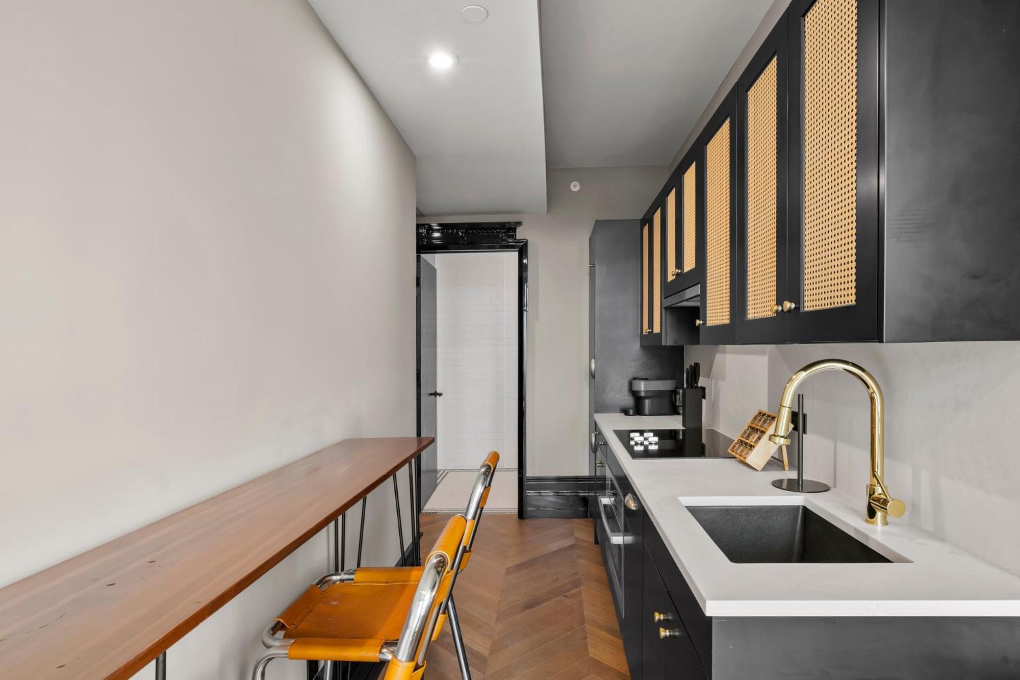 Freeman 903 By Rove Travel - 1br With Shared Amenities Holiday home