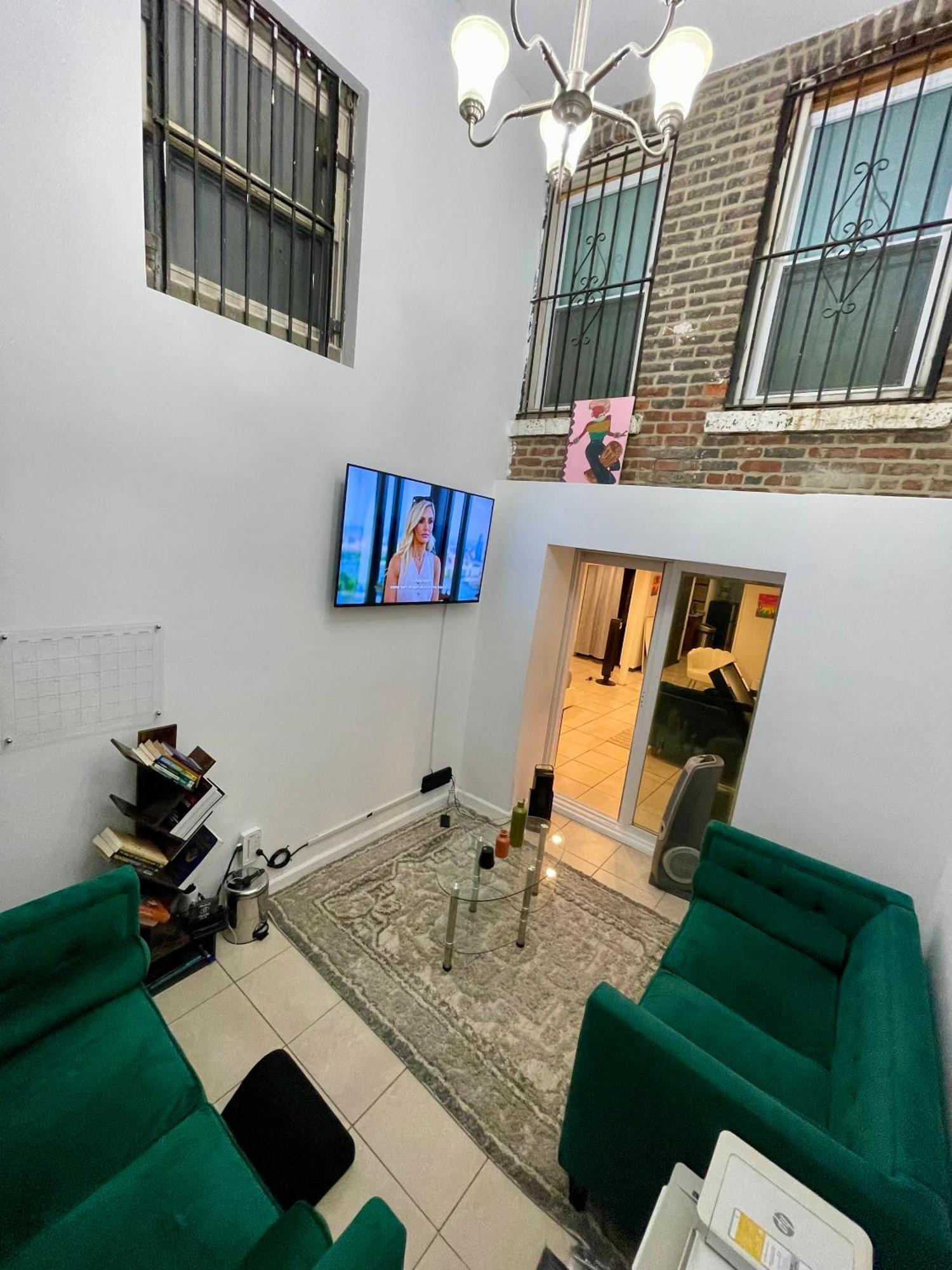 Hidden Gem Bk * New York