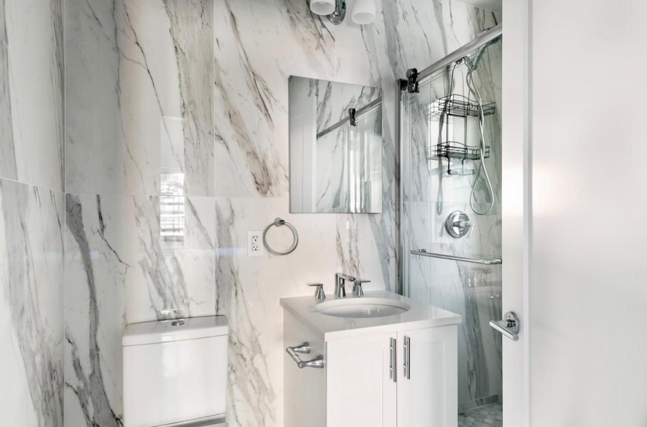 Three Bedroom In Upper West Side Apartment