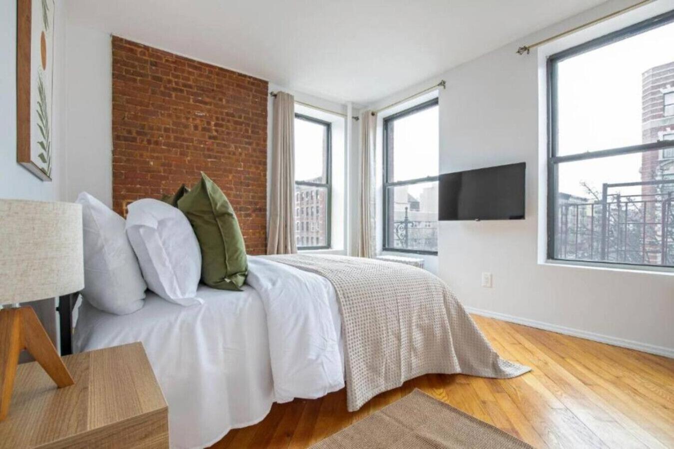 Apartment Beautiful 3-bedroom, 2-bath In Nyc