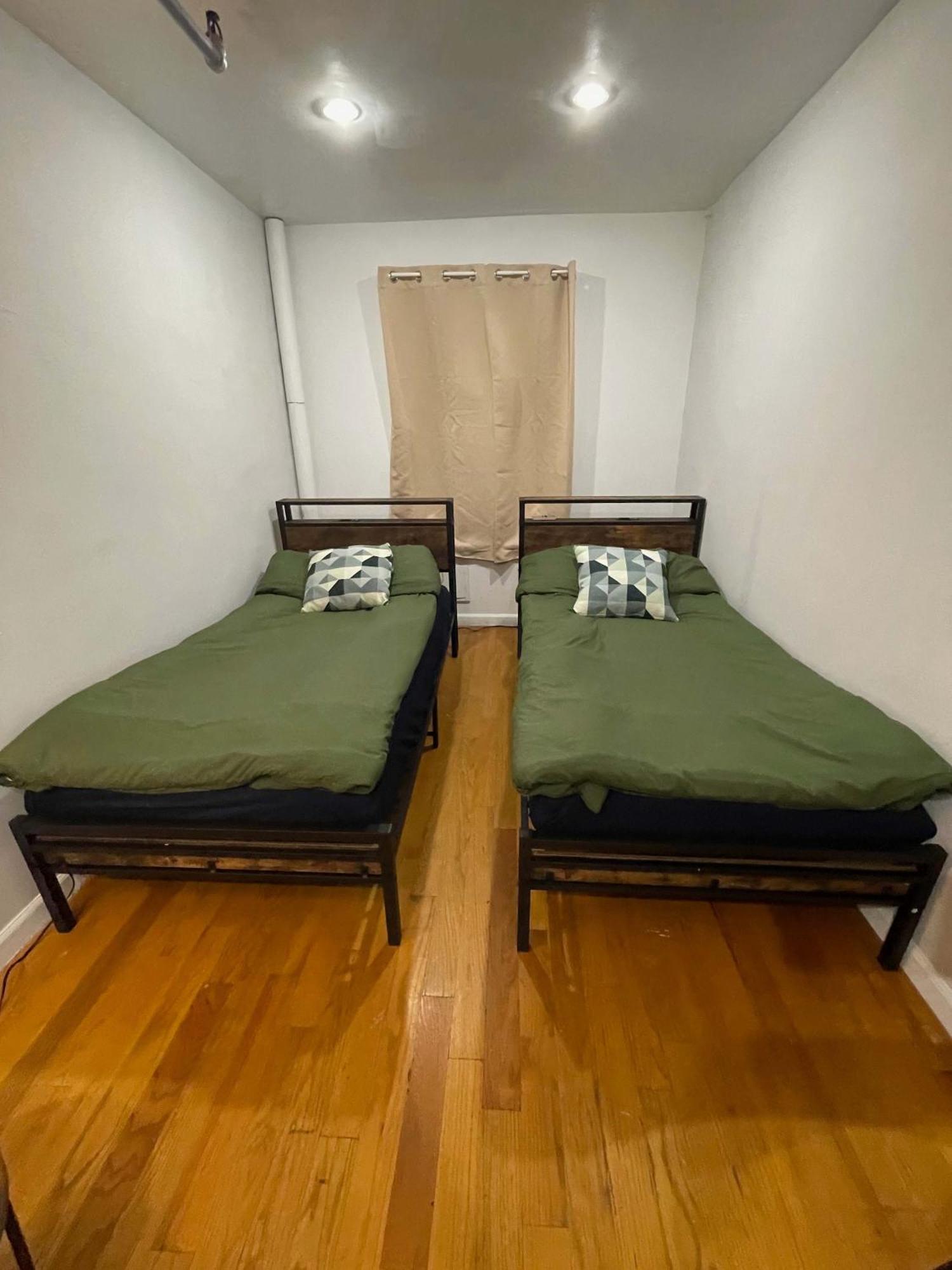 Union Square With Kitchen -shared Bathroom Apartment *