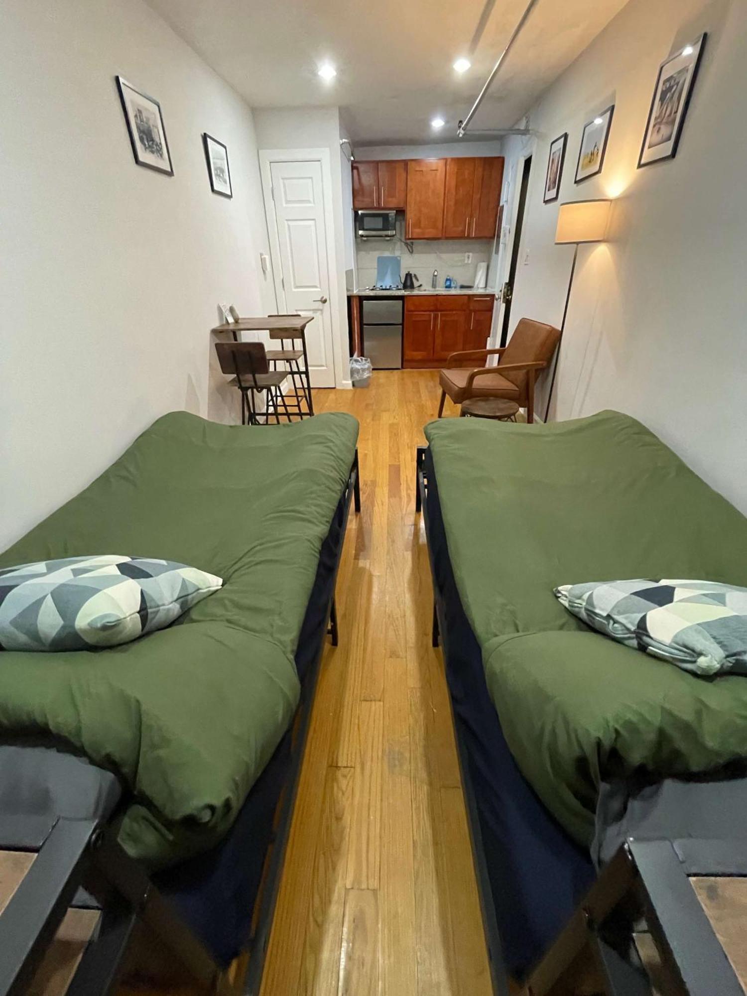 Union Square With Kitchen -shared Bathroom Apartment *