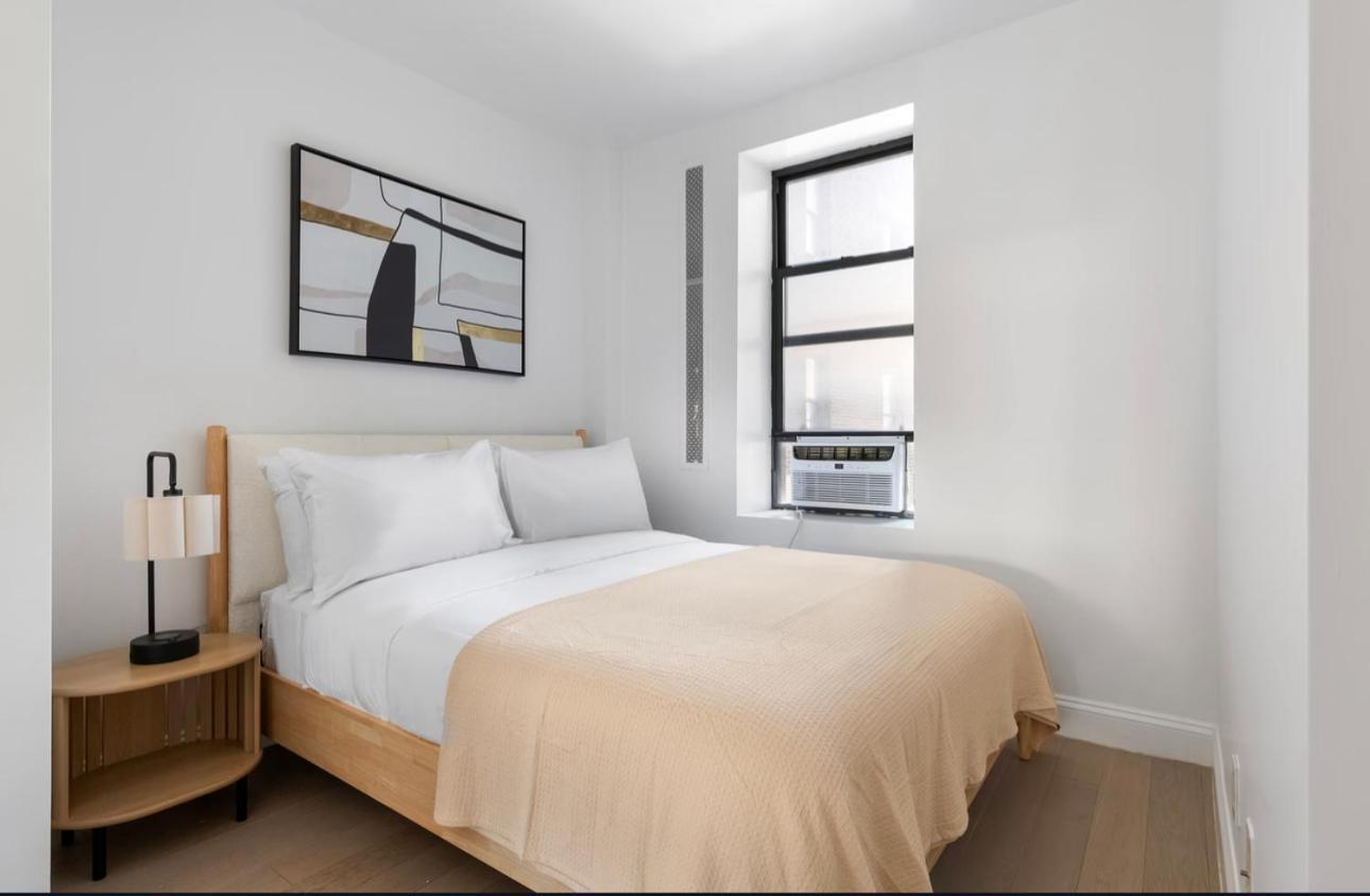 Three Bedroom In Upper West Side *