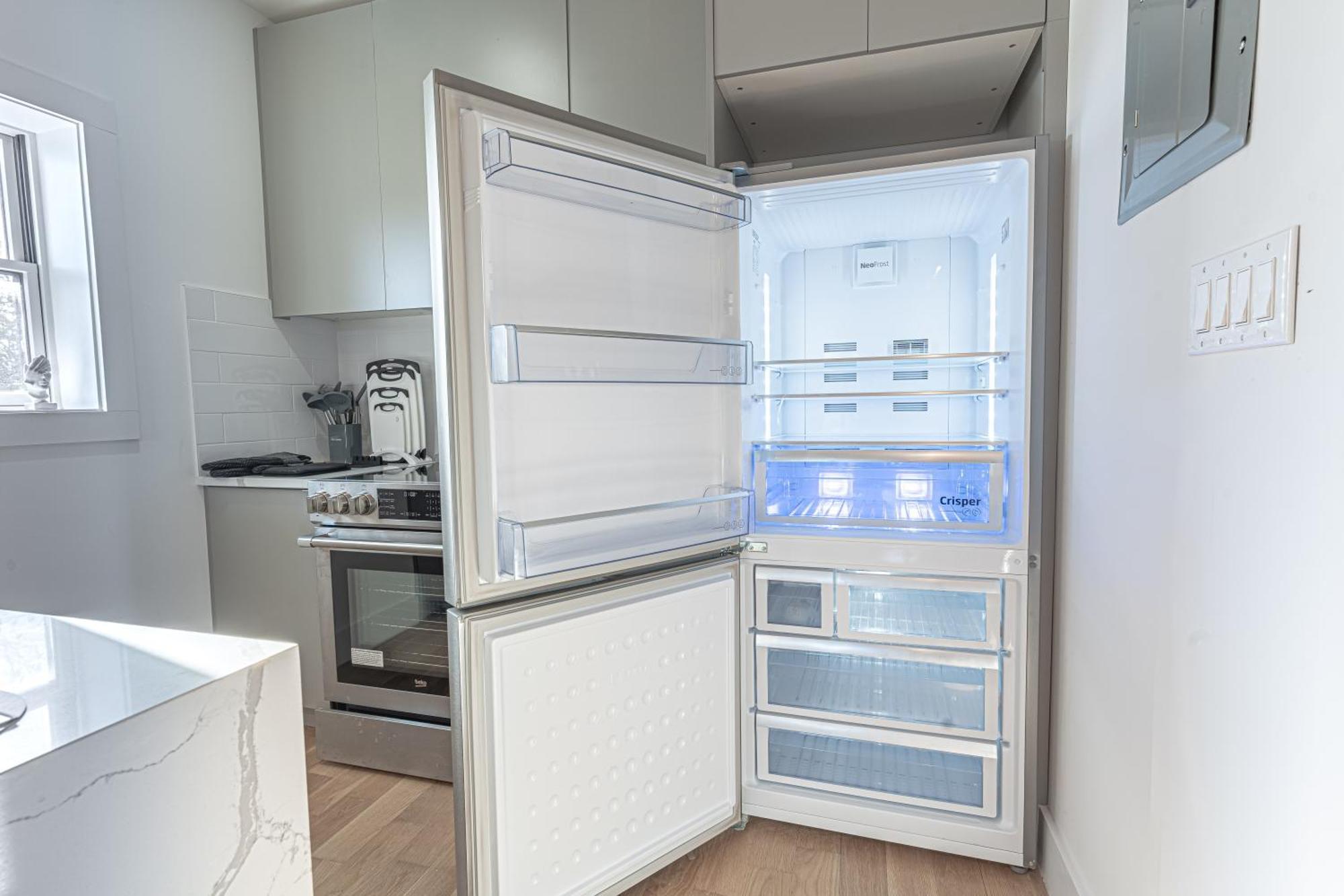 Industrial Style Brooklyn Retreat W Balcony Apartment