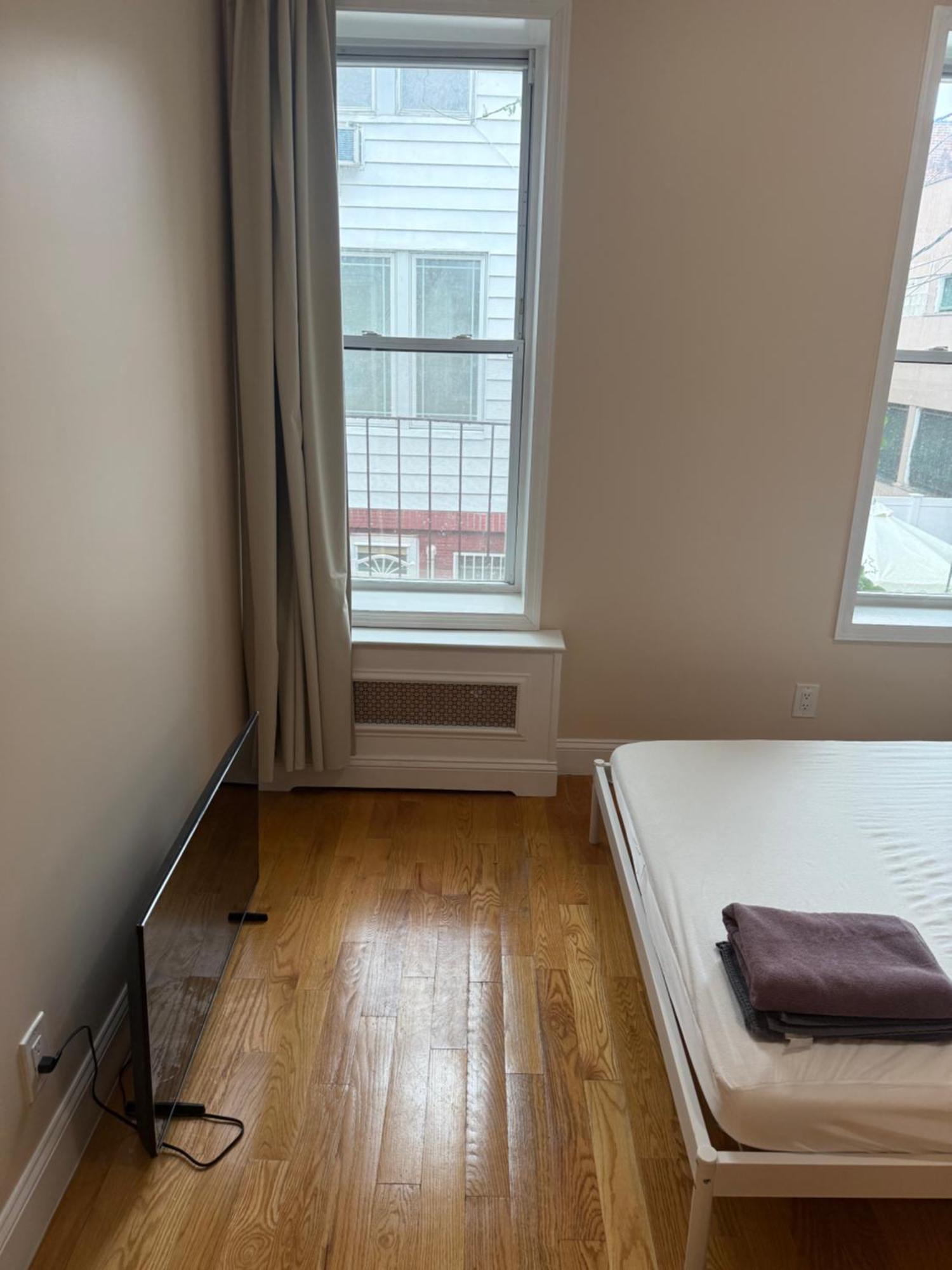 Ocean Side Apartment *