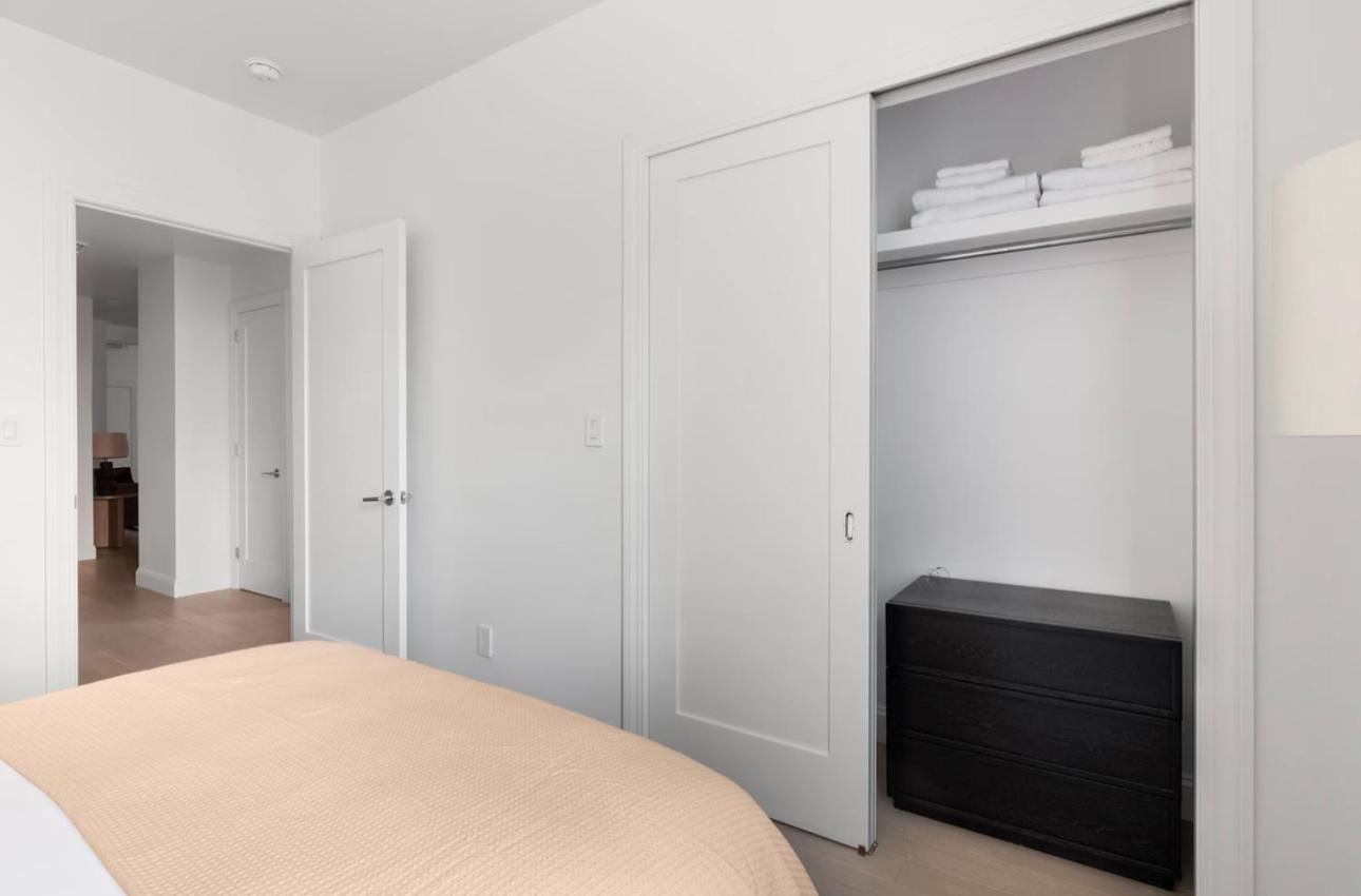 Three Bedroom In Upper West Side Apartment