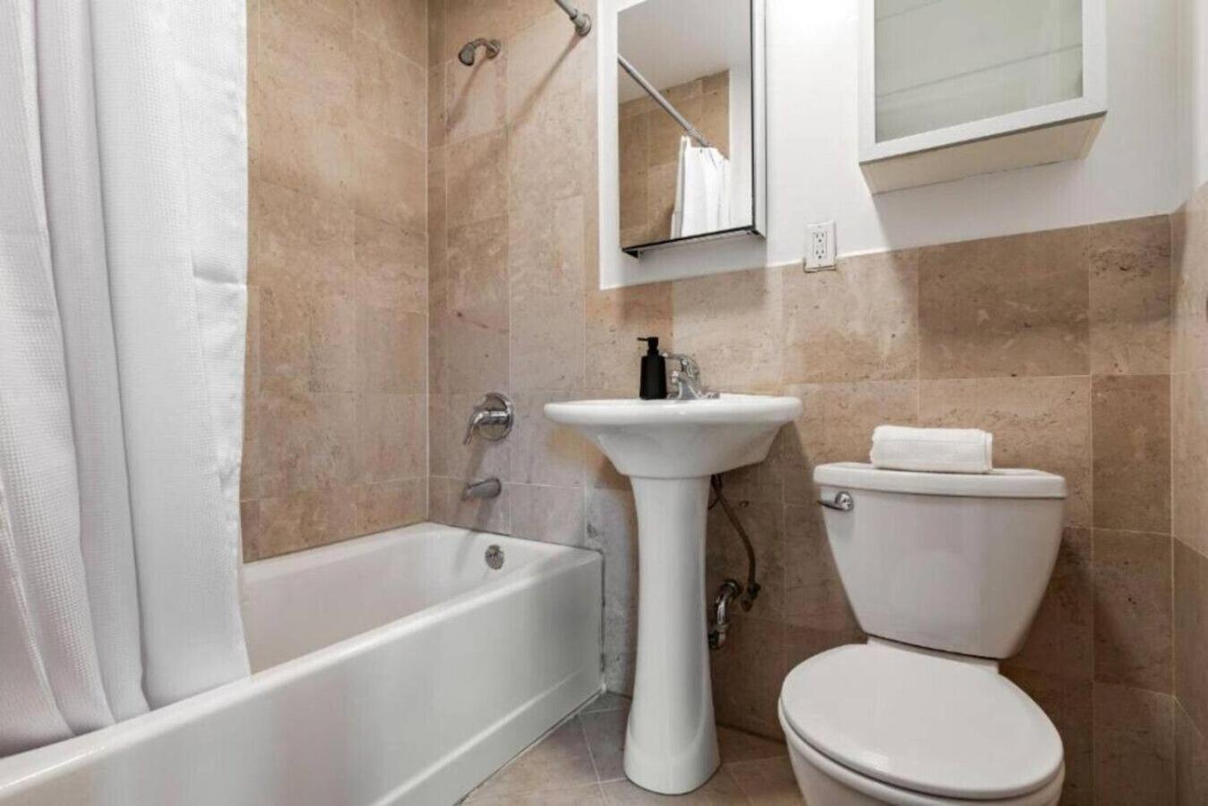 Beautiful 3-bedroom, 2-bath In Nyc