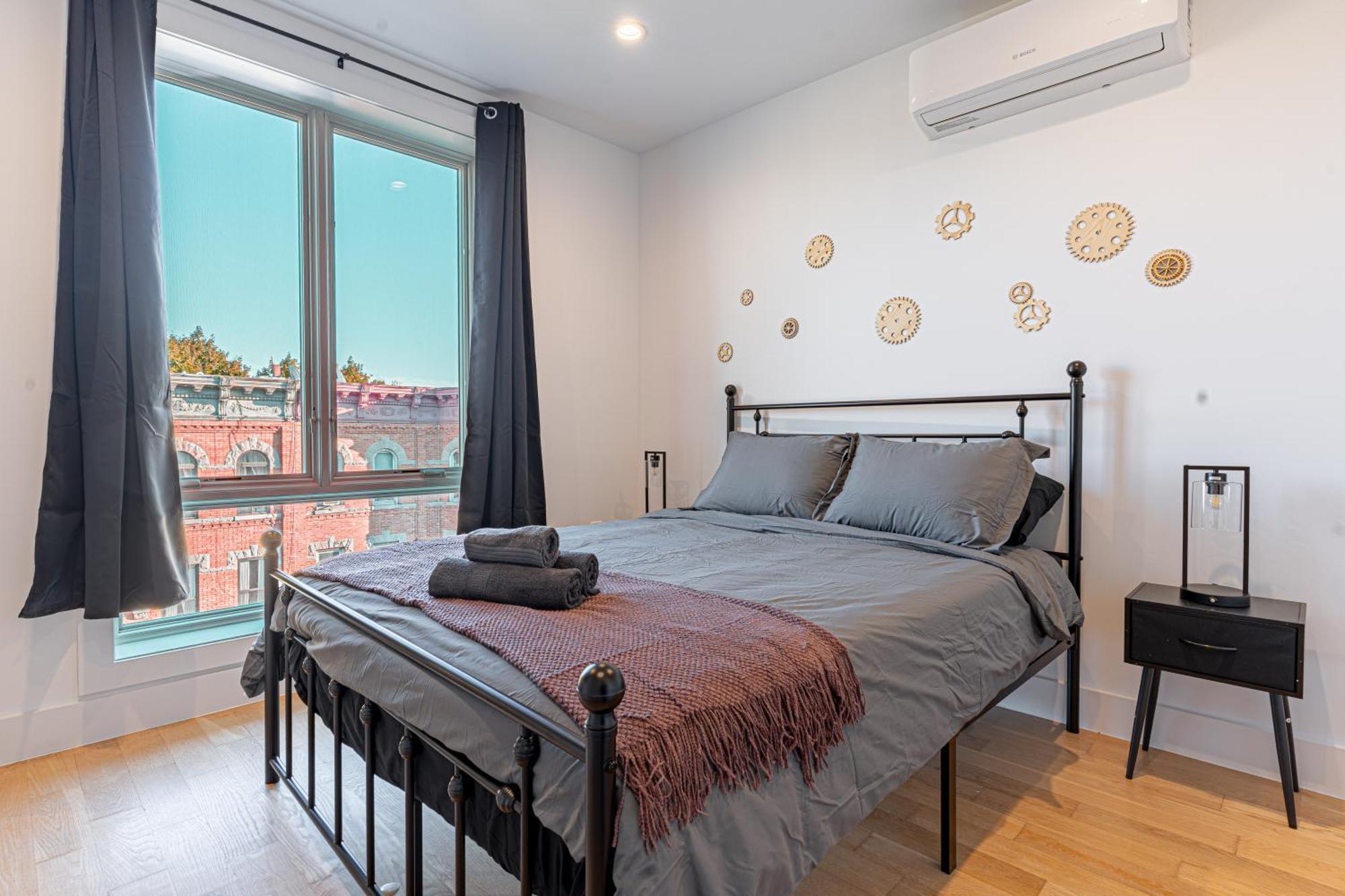 Apartment Industrial Style Brooklyn Retreat W Balcony *