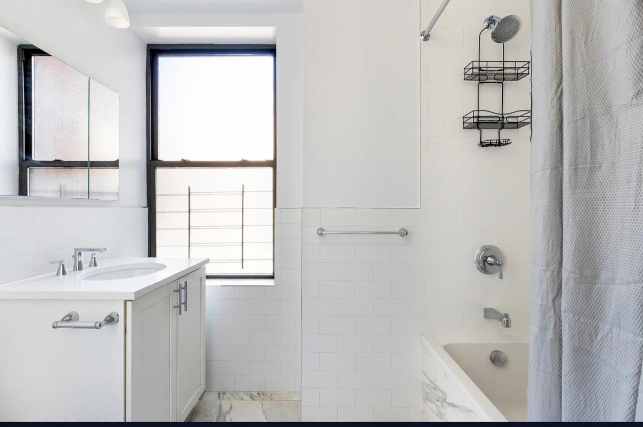 Apartment Three Bedroom In Upper West Side *