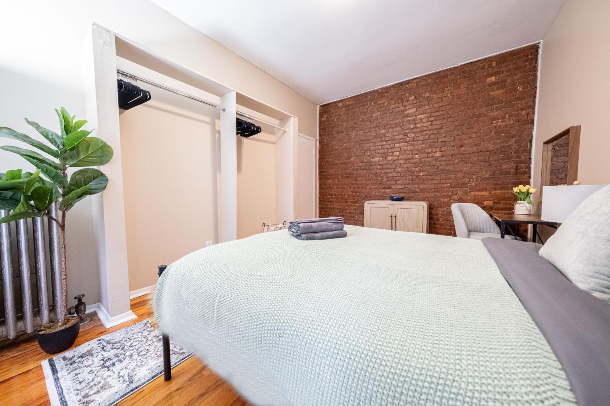Spacious 3br Near Columbia Uni & Riverside Park Apartment *