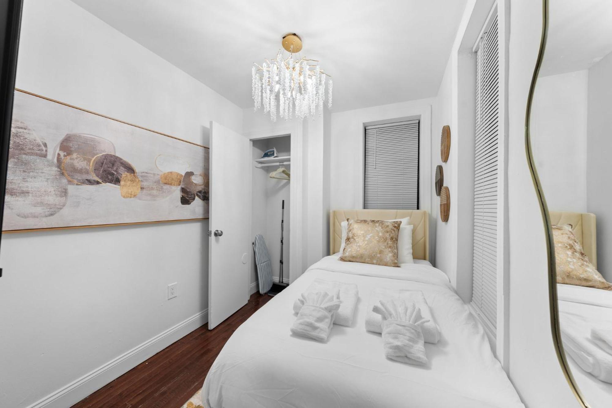 Luxe & Trendy 2br 1ba Heart Of Lower Manhattan 30 Day Minimum *