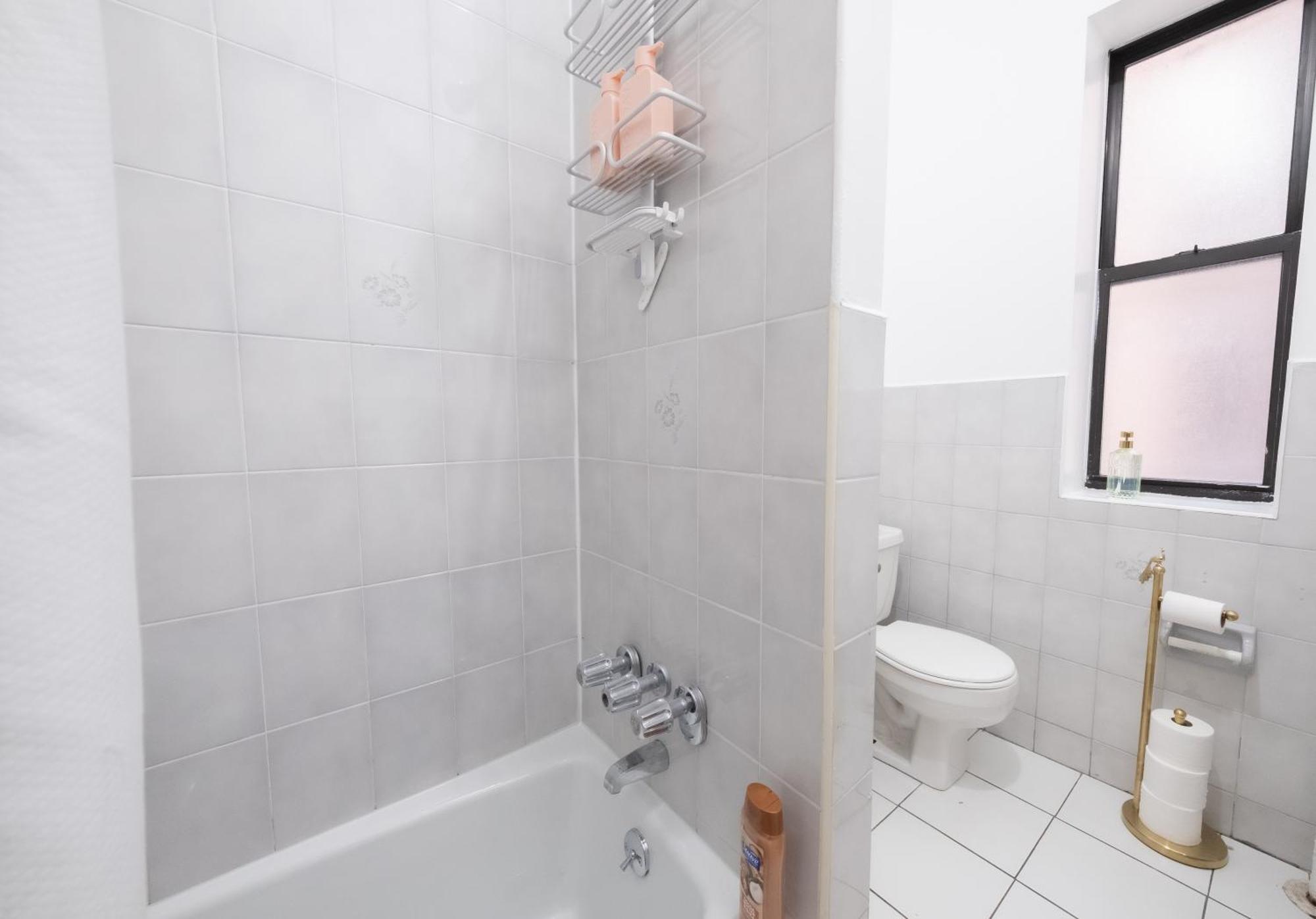 Spacious 3br Near Columbia Uni & Riverside Park Apartment *