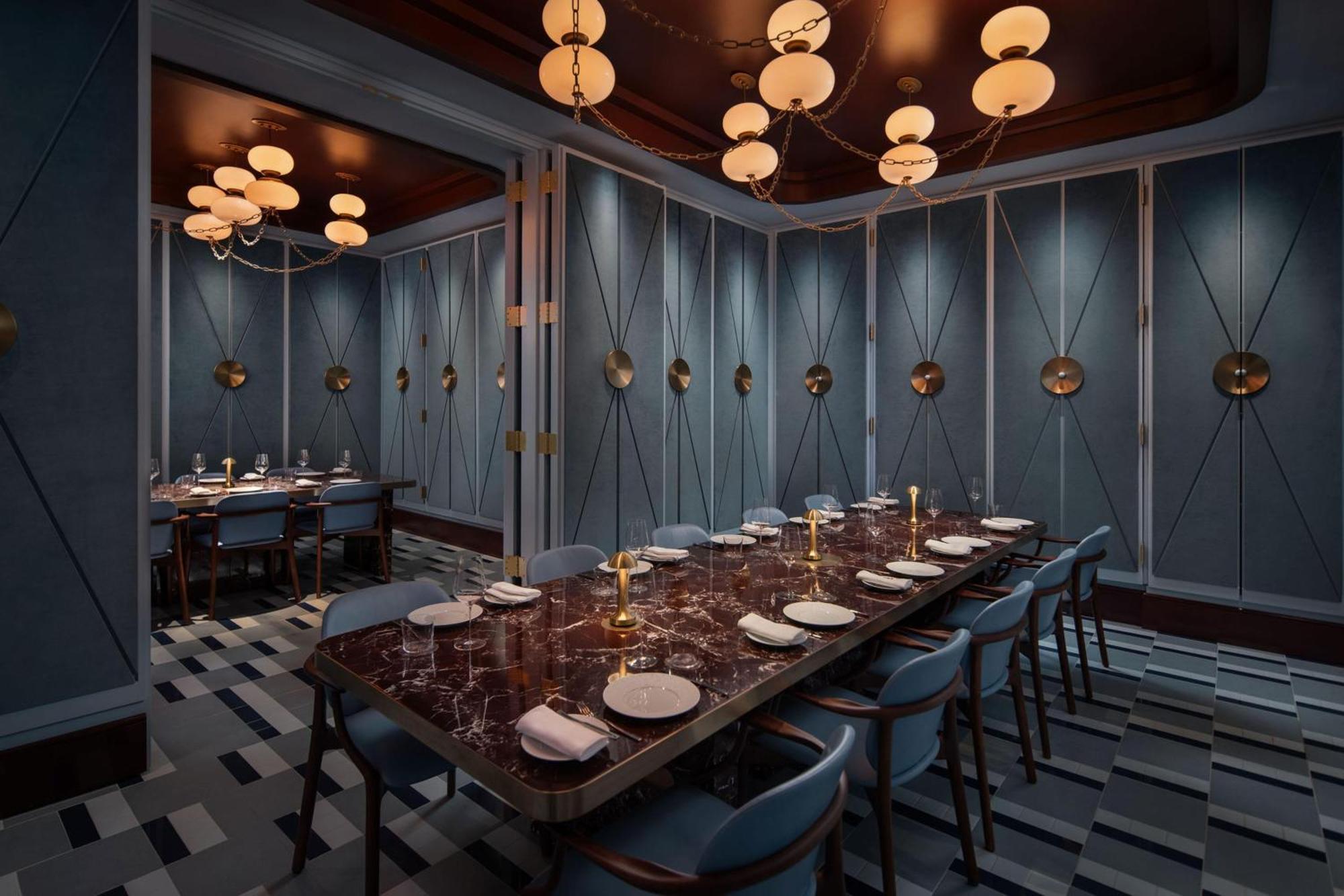 Waldorf Astoria Hotel 5*