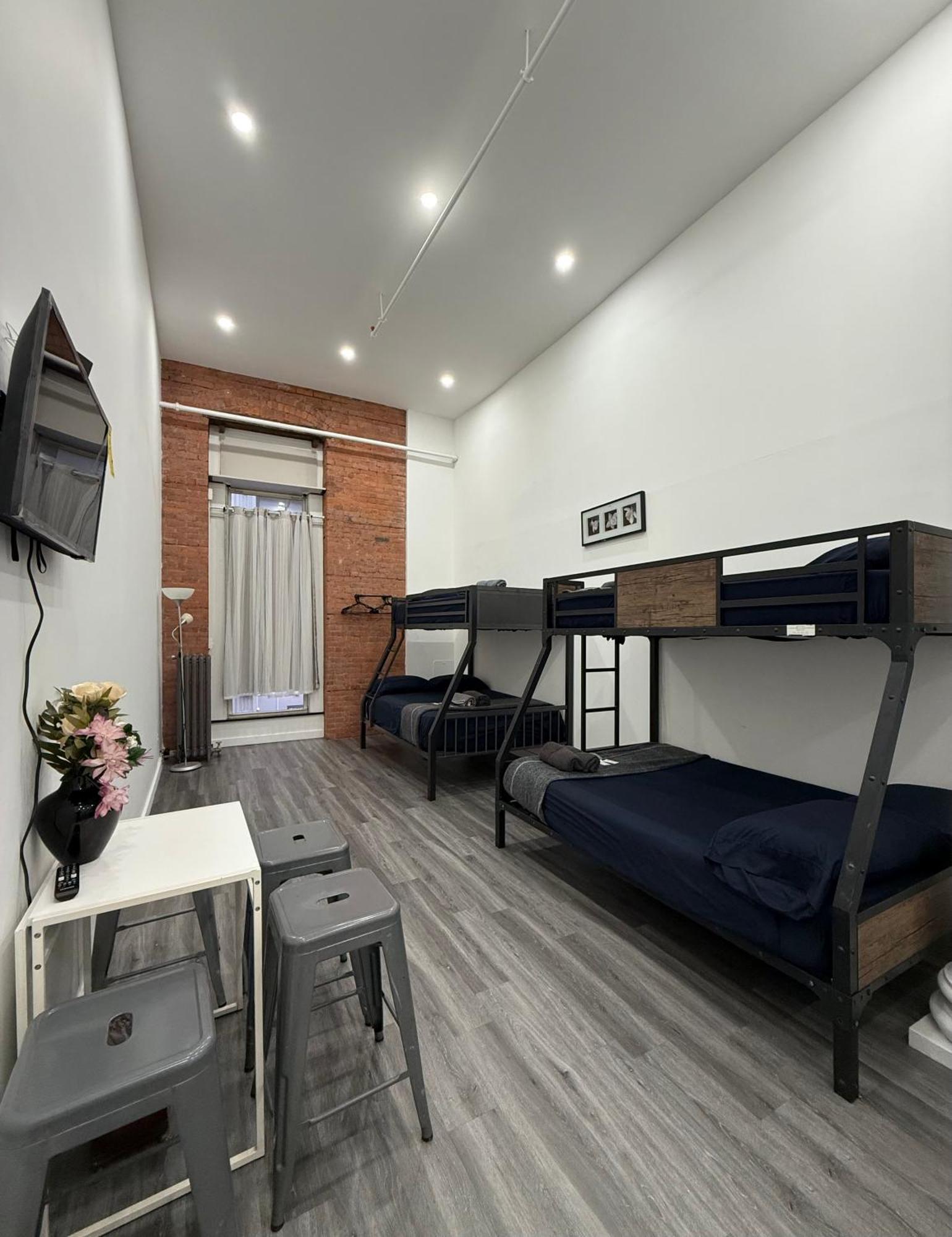 Apartment 31 Street Broadway New York