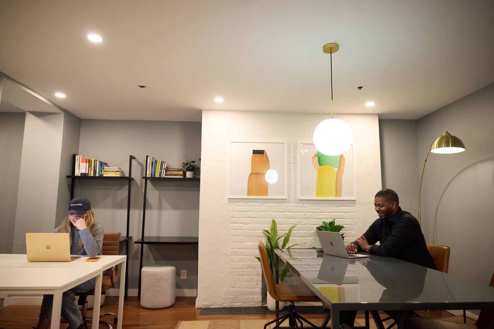 Outsite Chelsea Hotel 2*