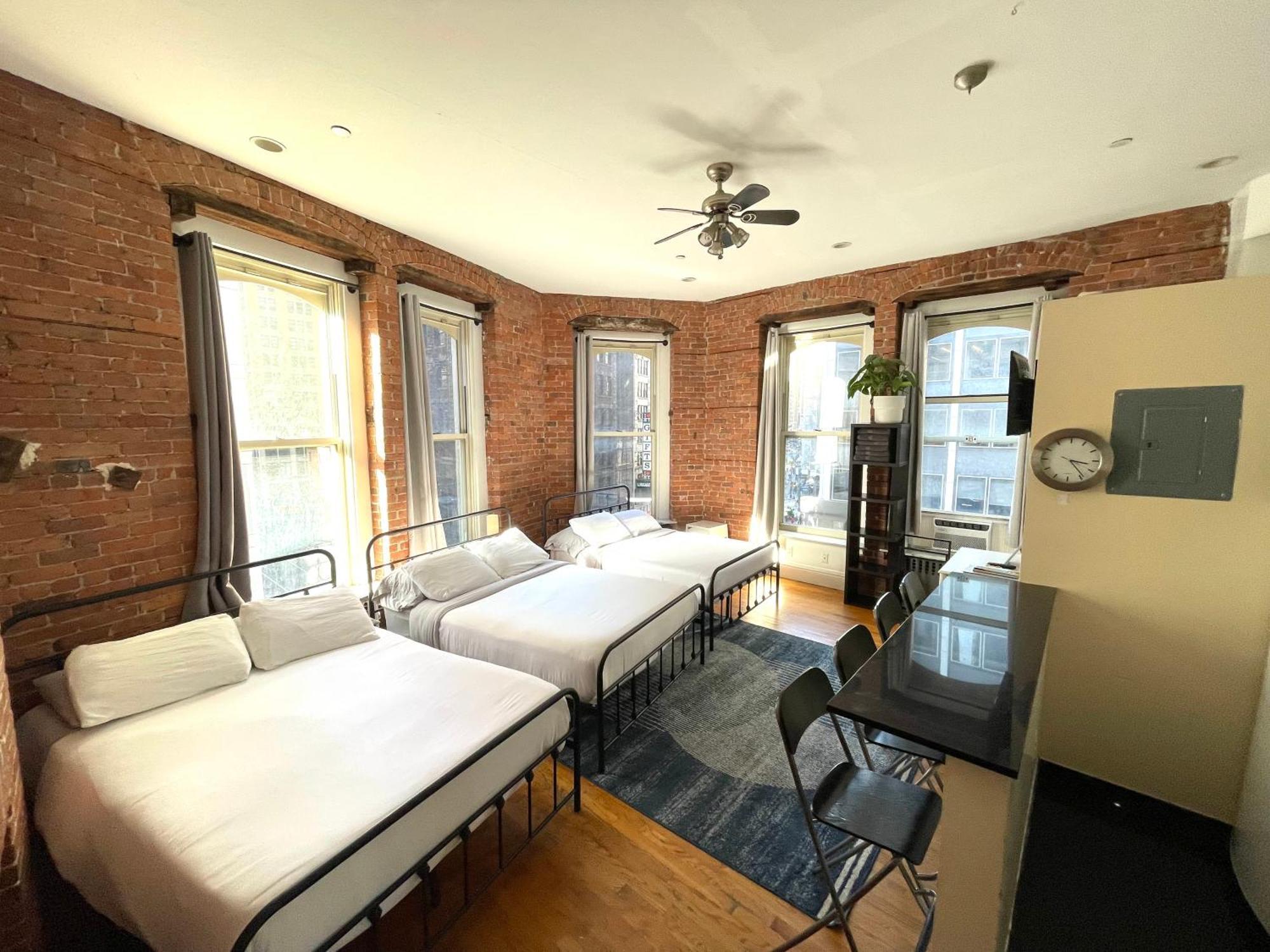 Nest With Kitchenette Apartment