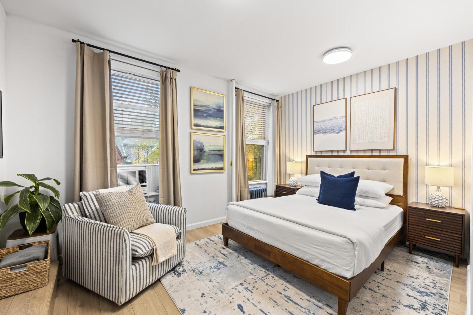 Convenient 2br - Walking Distance To Times Square Apartment New York