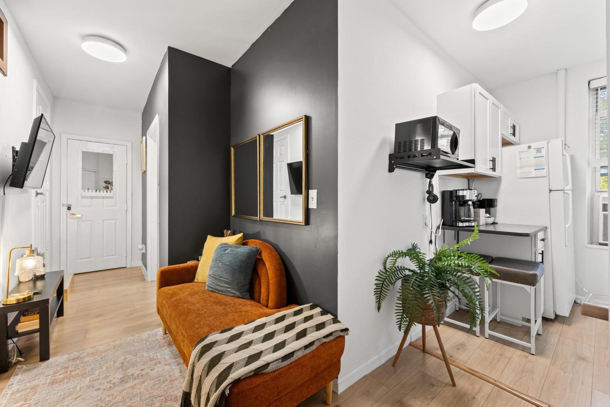 Convenient 2br - Walking Distance To Times Square * New York