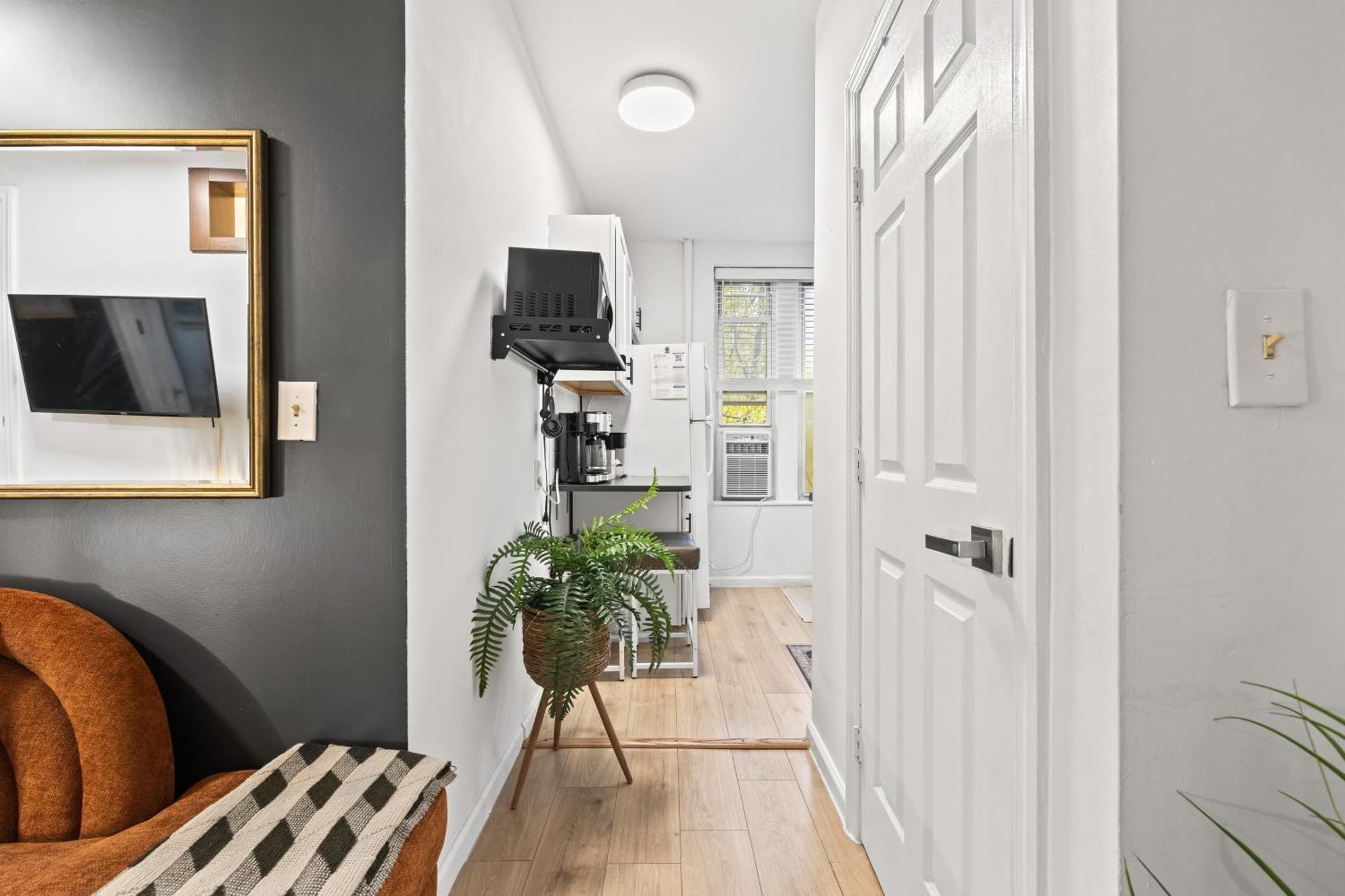 Convenient 2br - Walking Distance To Times Square *