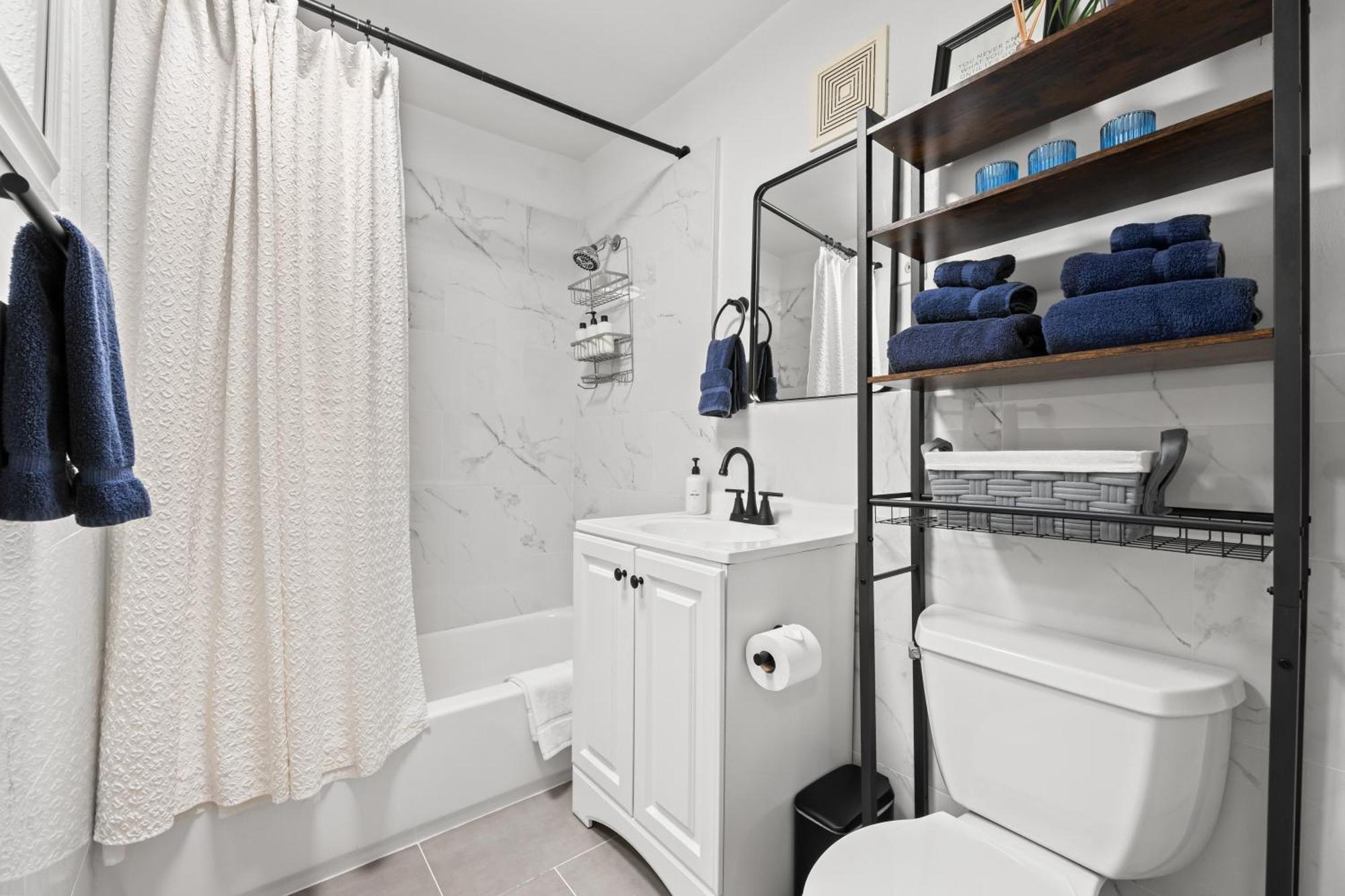 Convenient 2br - Walking Distance To Times Square