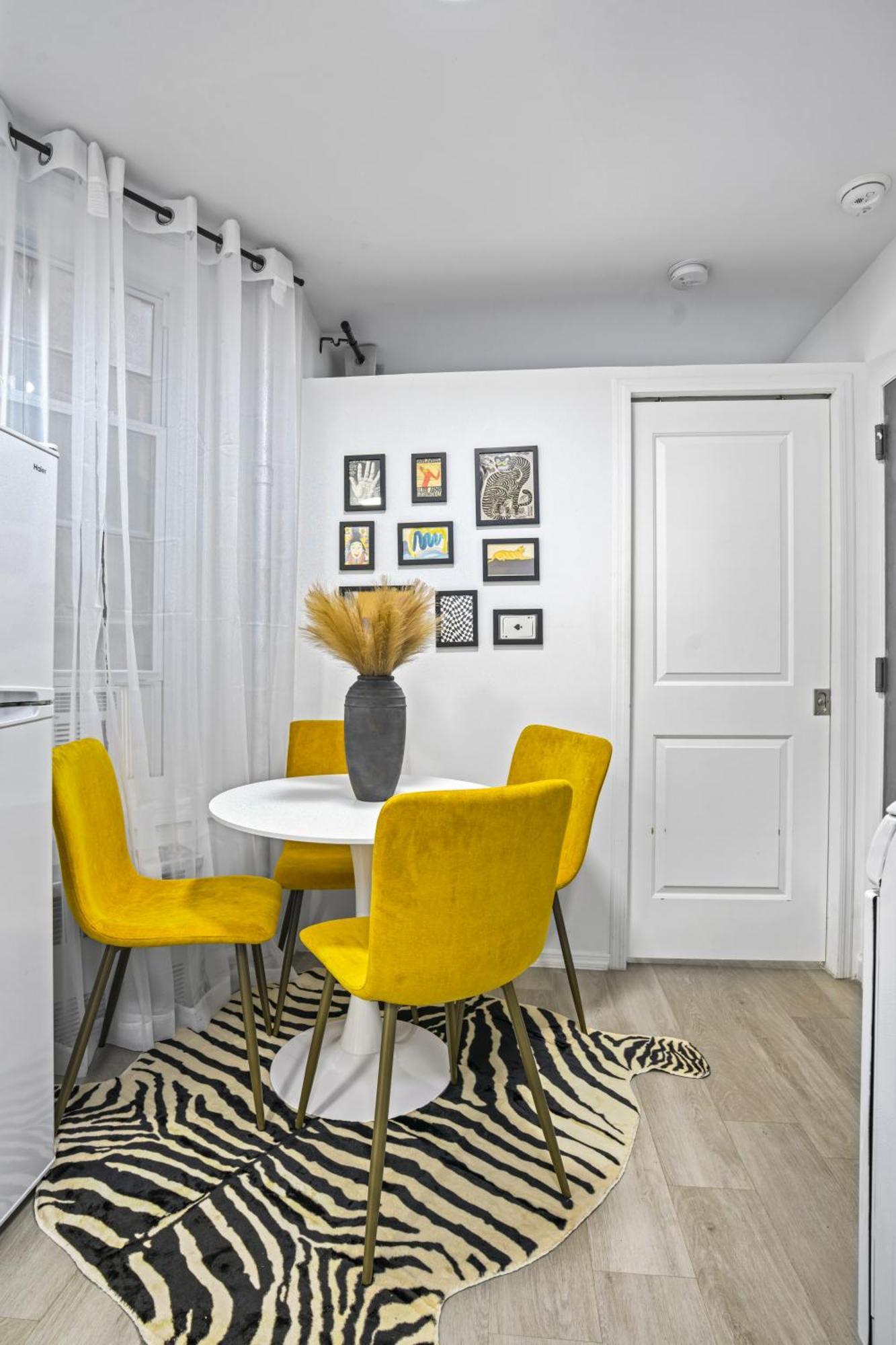 Apartment Homelike In The Heart Of China Town