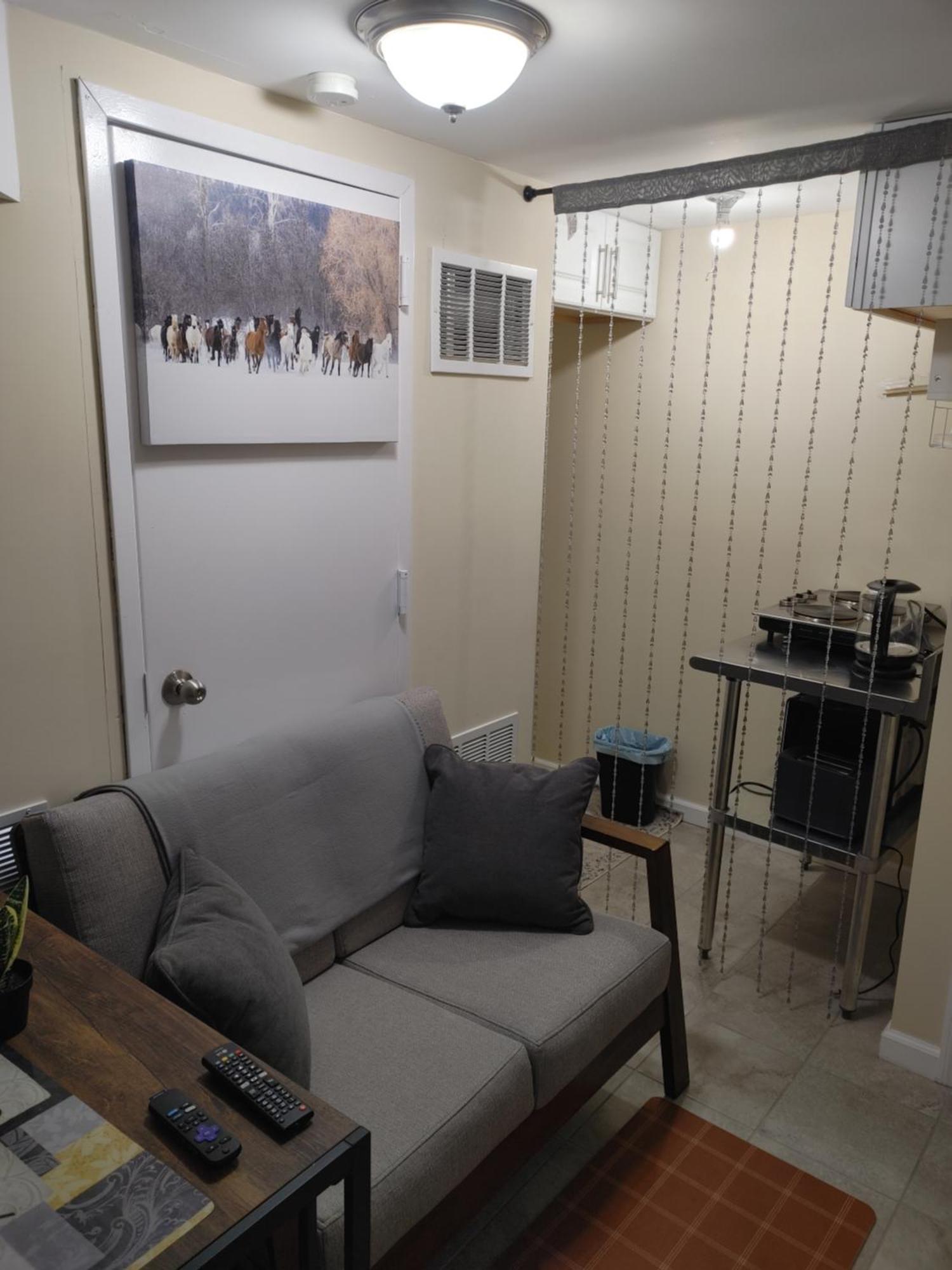 Apartment In A Quiet Peaceful Area. New York