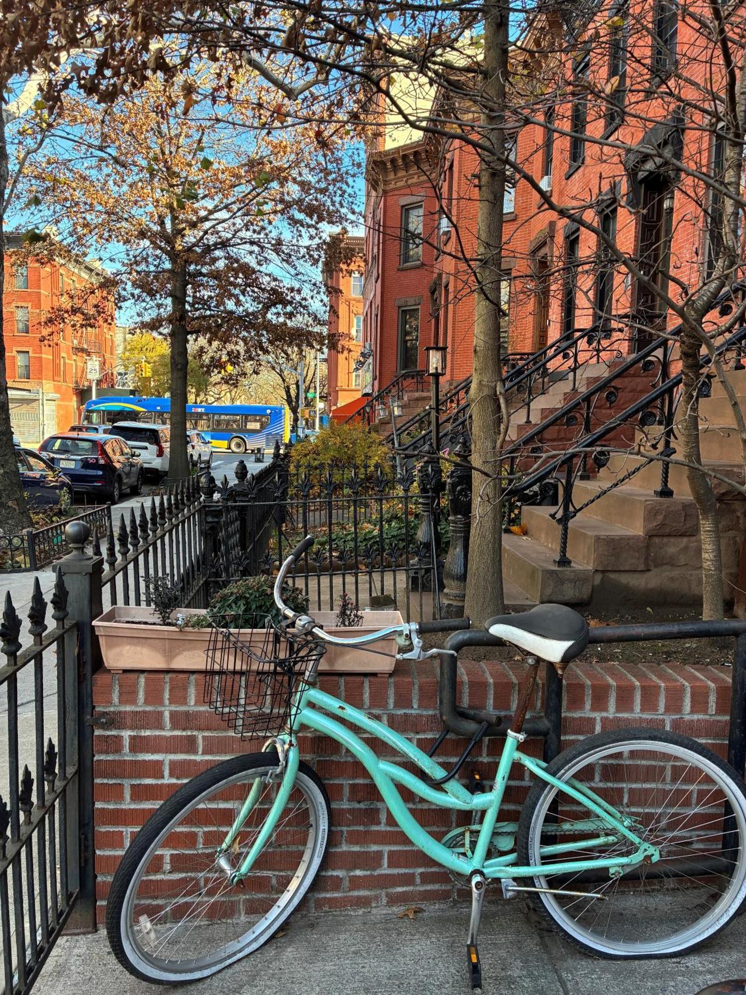 Brooklyn - Bed-stuy - Spacious Private 2br 3* New York