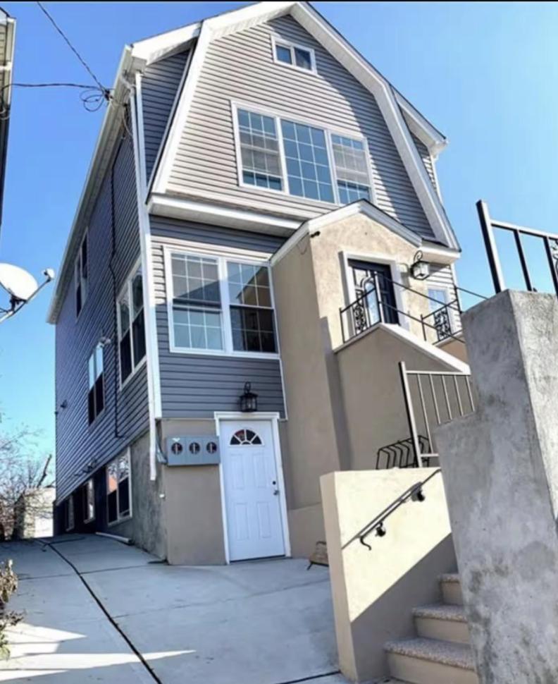 Brand New House Apartment New York